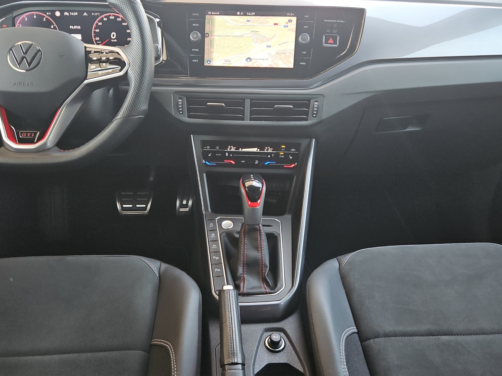 VW Polo 2.0 TSI GTI DSG-image-14