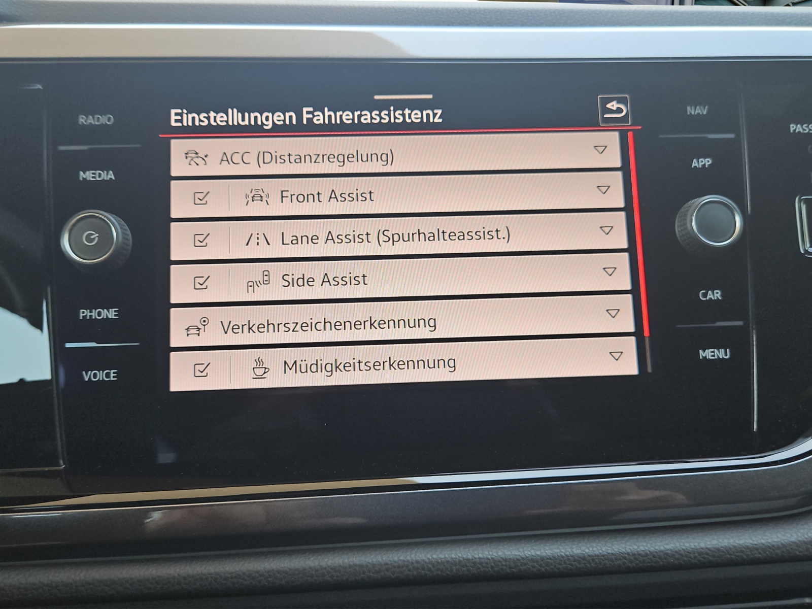 VW Polo 2.0 TSI GTI DSG-image-16
