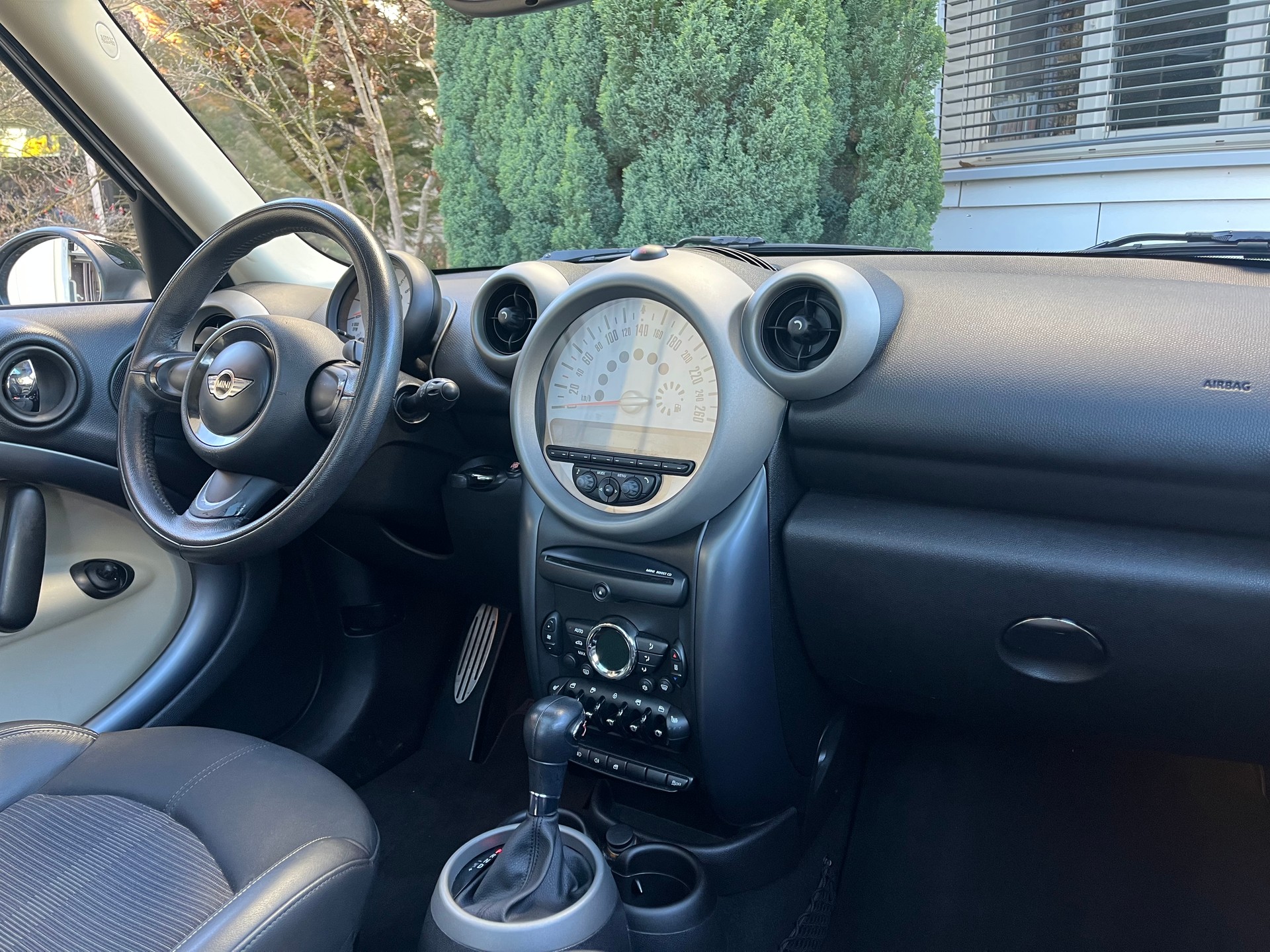 MINI Countryman Cooper S ALL4 Steptronic 4x4 *Top-Zustand*Automat*Servicegepflegt*-image-7