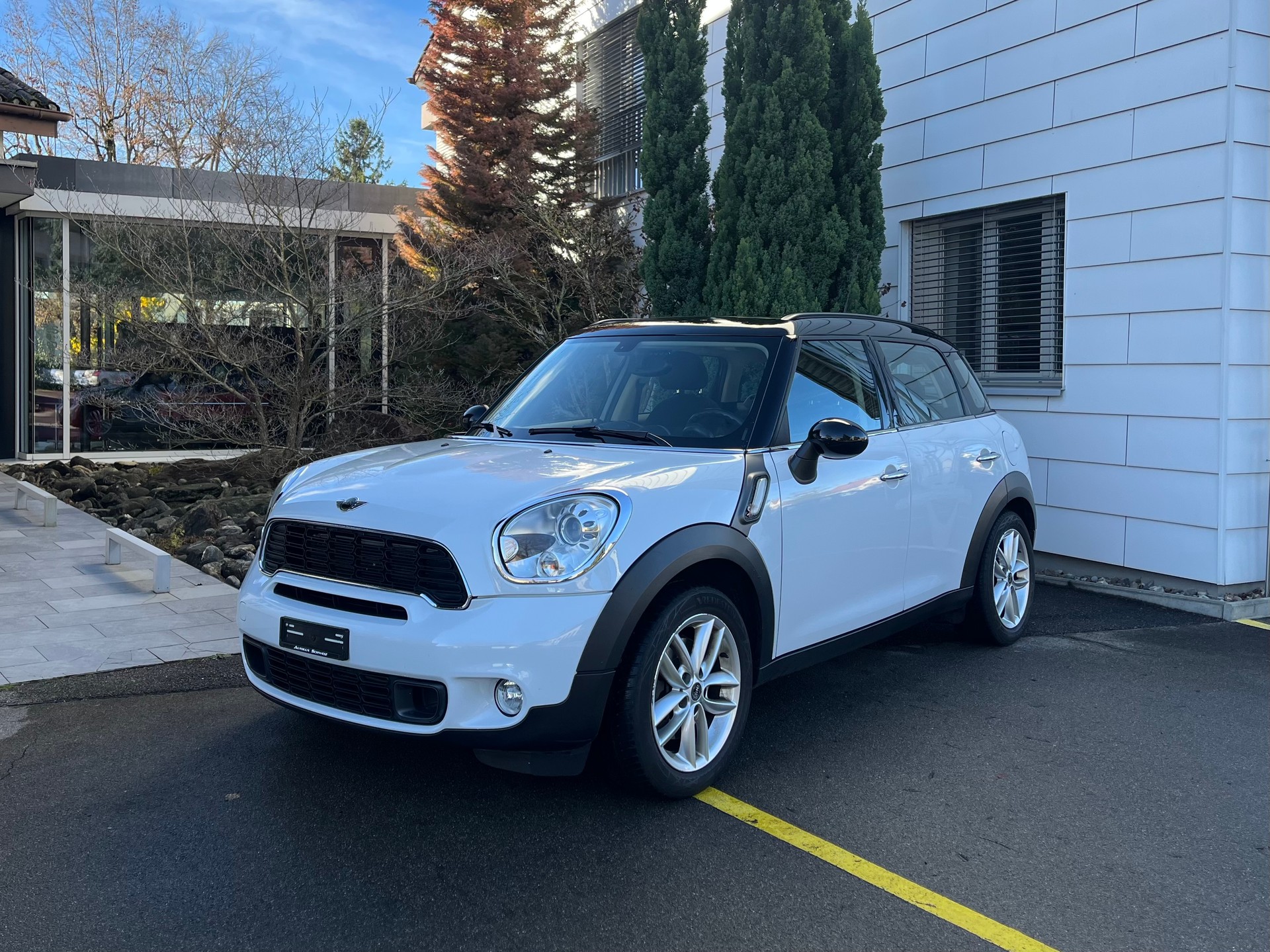 MINI Countryman Cooper S ALL4 Steptronic 4x4 *Top-Zustand*Automat*Servicegepflegt*-image-1