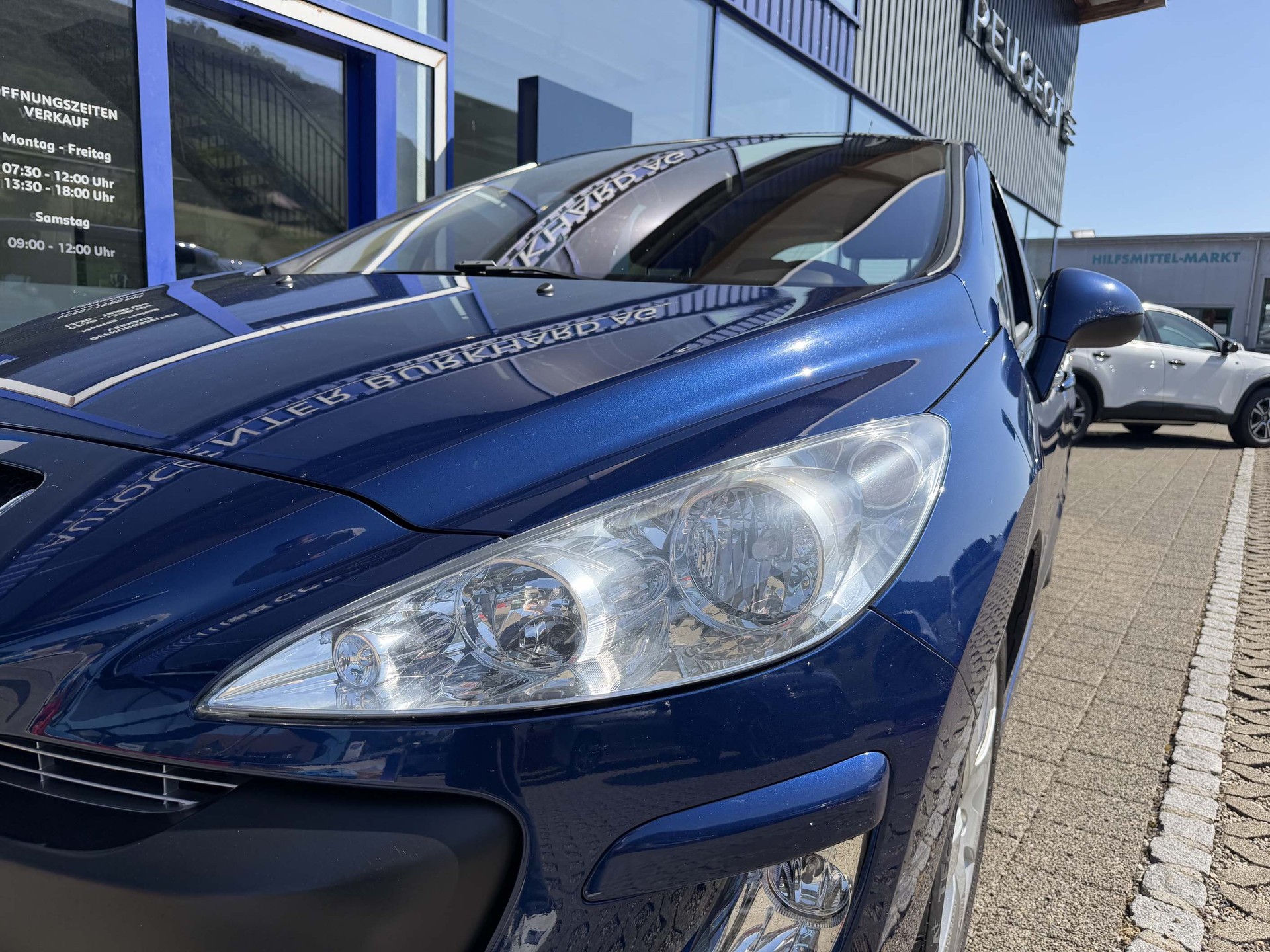 PEUGEOT 308 1.6 Turbo 150 Swiss Edition-image-10