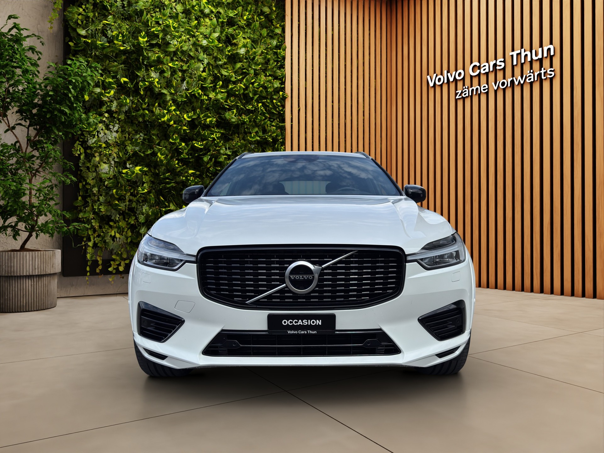 VOLVO XC60 2.0 T8 TE R-Design eAWD-image-1