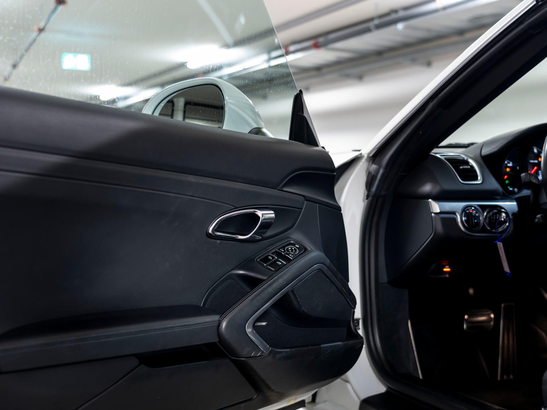 PORSCHE Boxster S 3.4 PDK-image-17