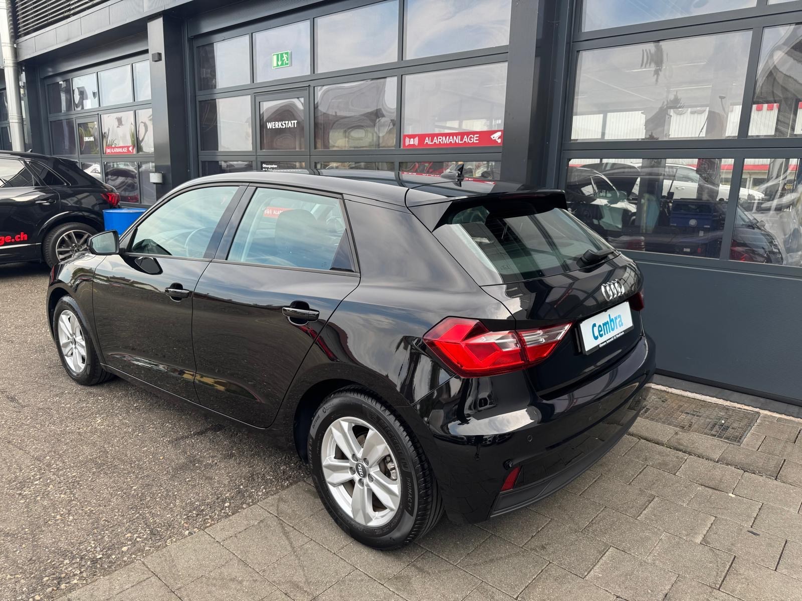 AUDI A1 Sportback 30 TFSI-image-4