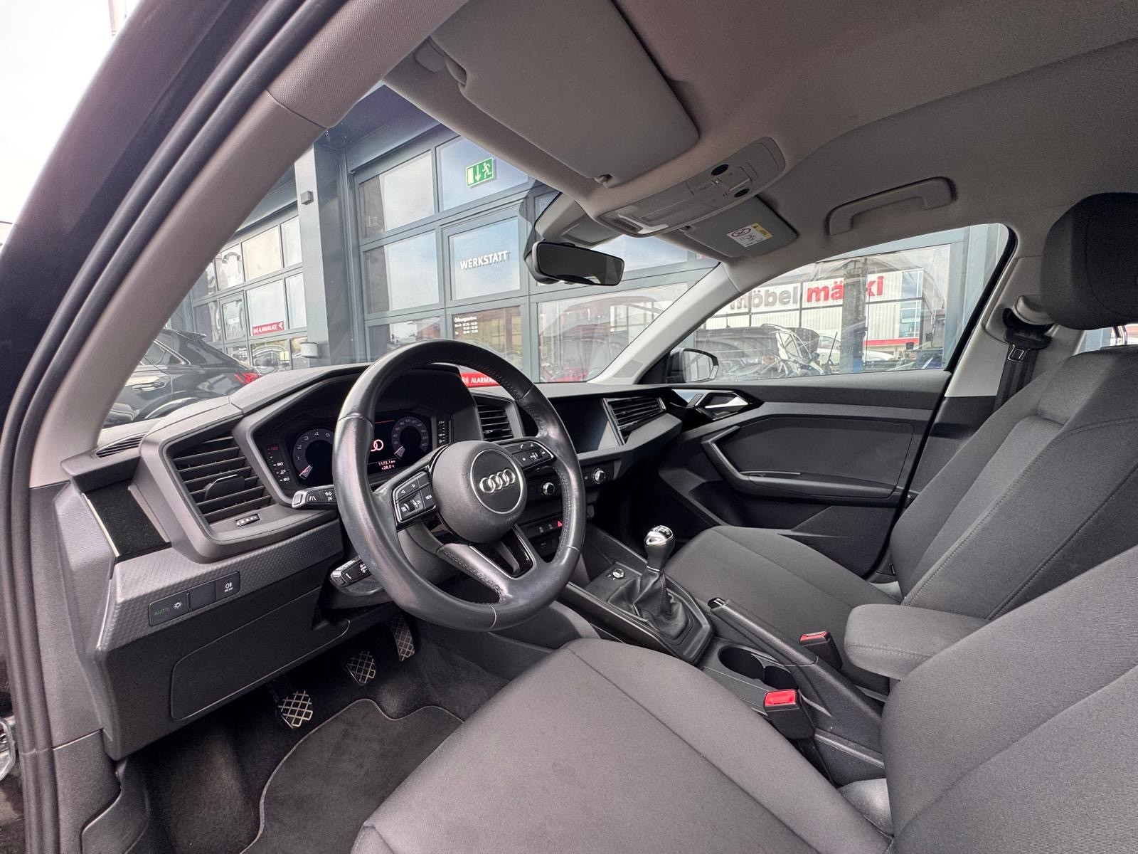AUDI A1 Sportback 30 TFSI-image-8