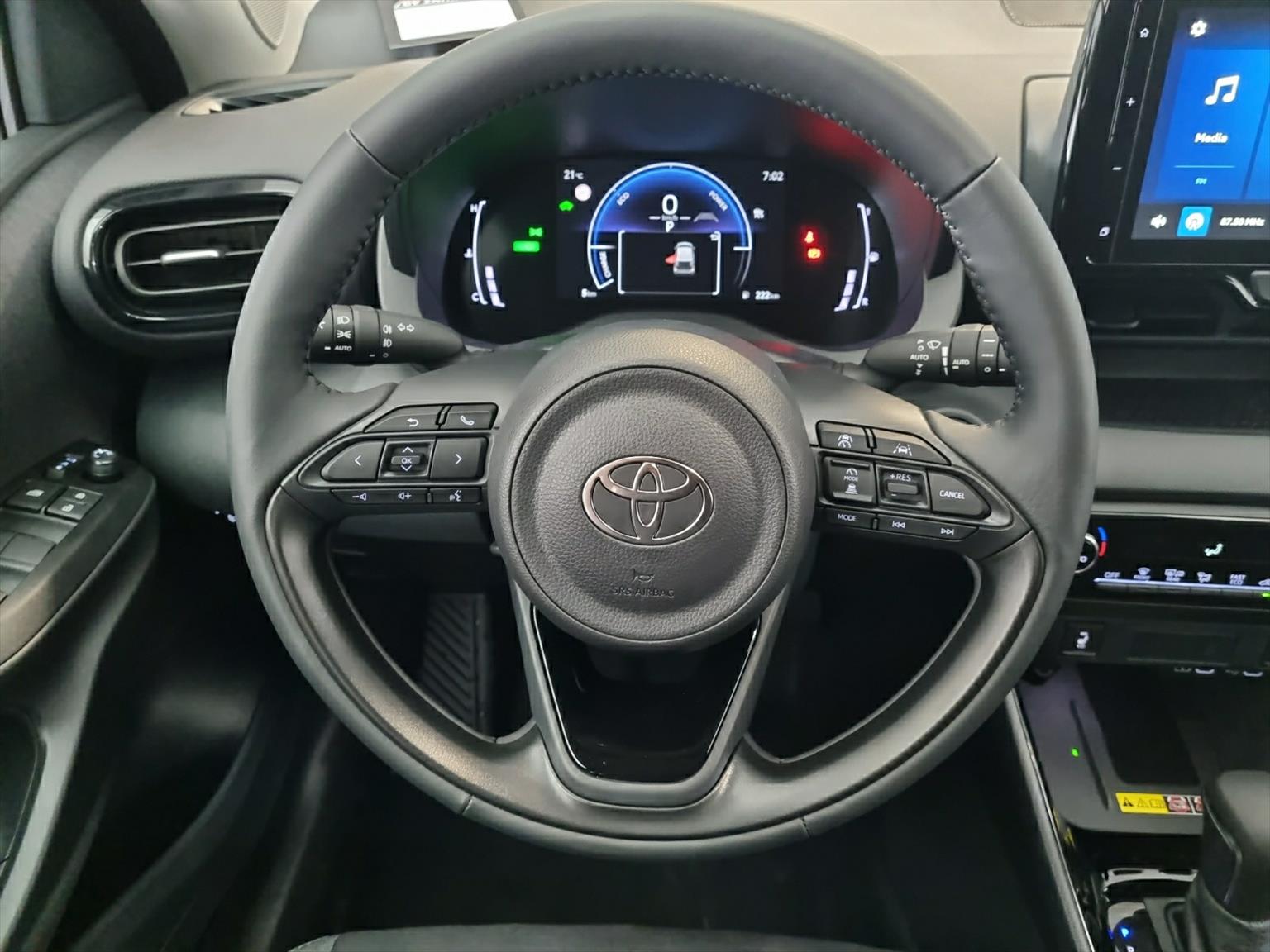 TOYOTA Yaris 1.5 Hybrid e-CVT Trend-image-6