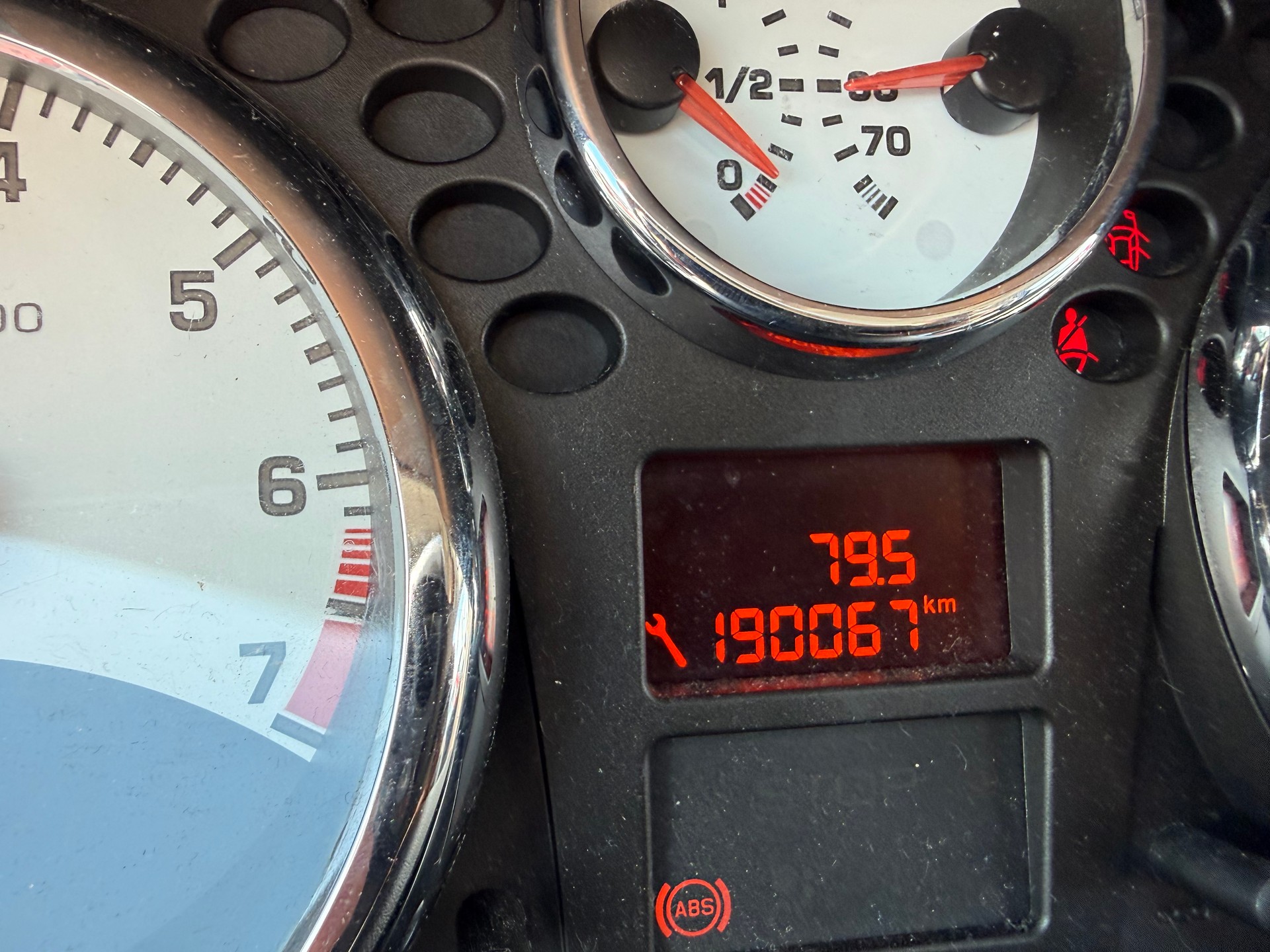 PEUGEOT 207 1.6 16V XS-image-6