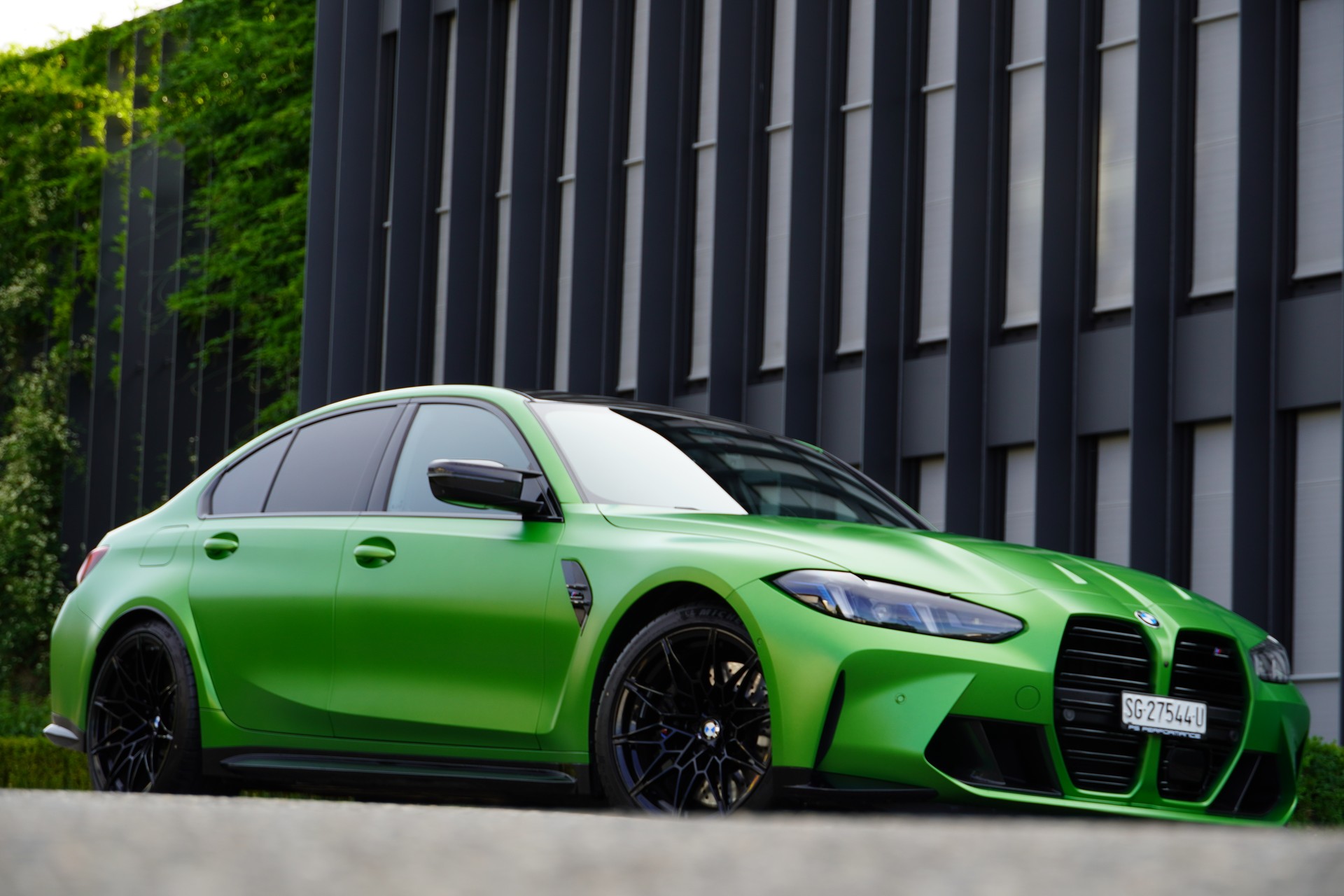 BMW M3 Competition M xDrive//M Carbon Schalensitze//Frozen Tampa Bay Green//-image-14