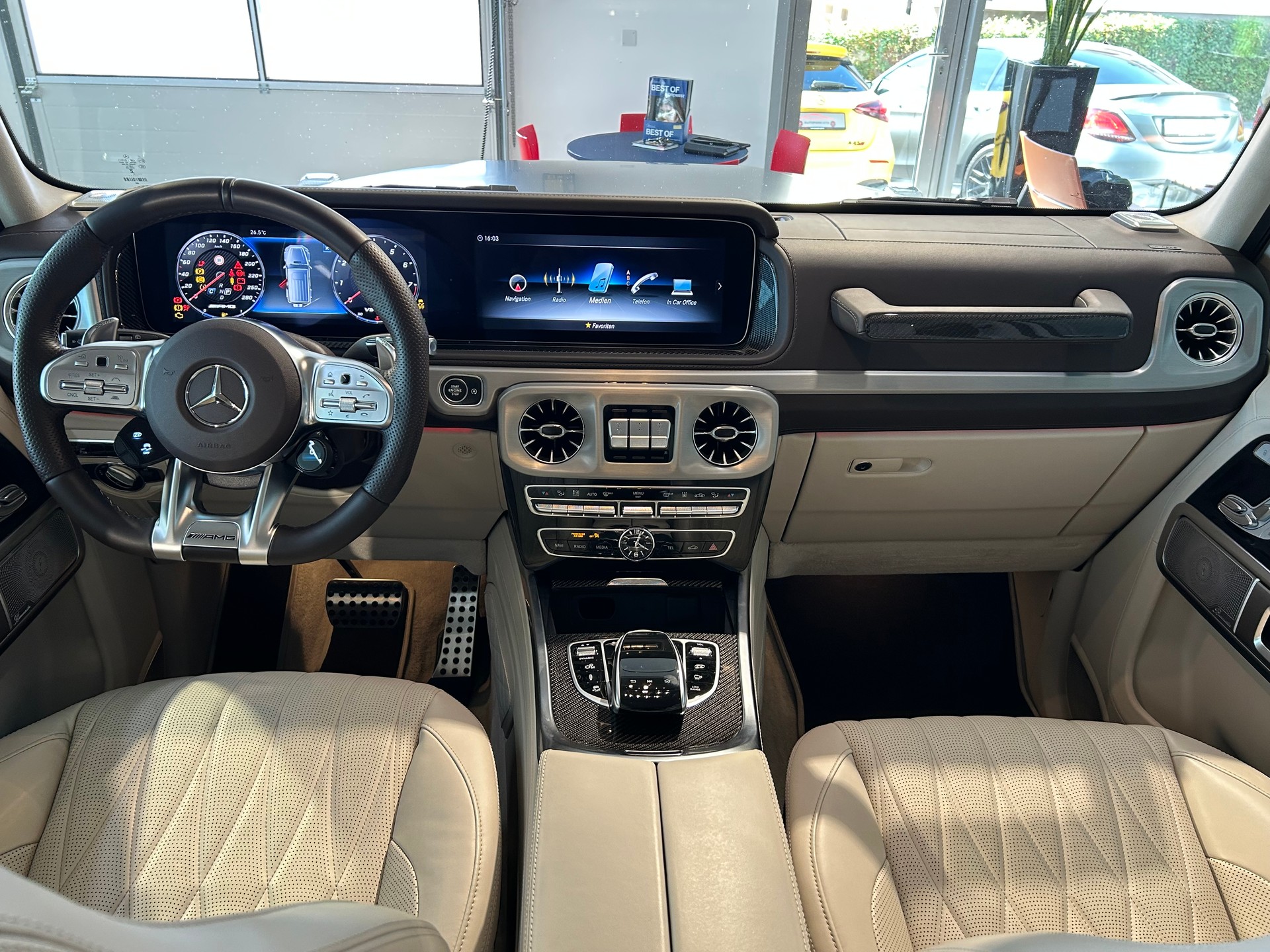 MERCEDES-BENZ G 63 AMG Speedshift Plus G-Tronic-image-13
