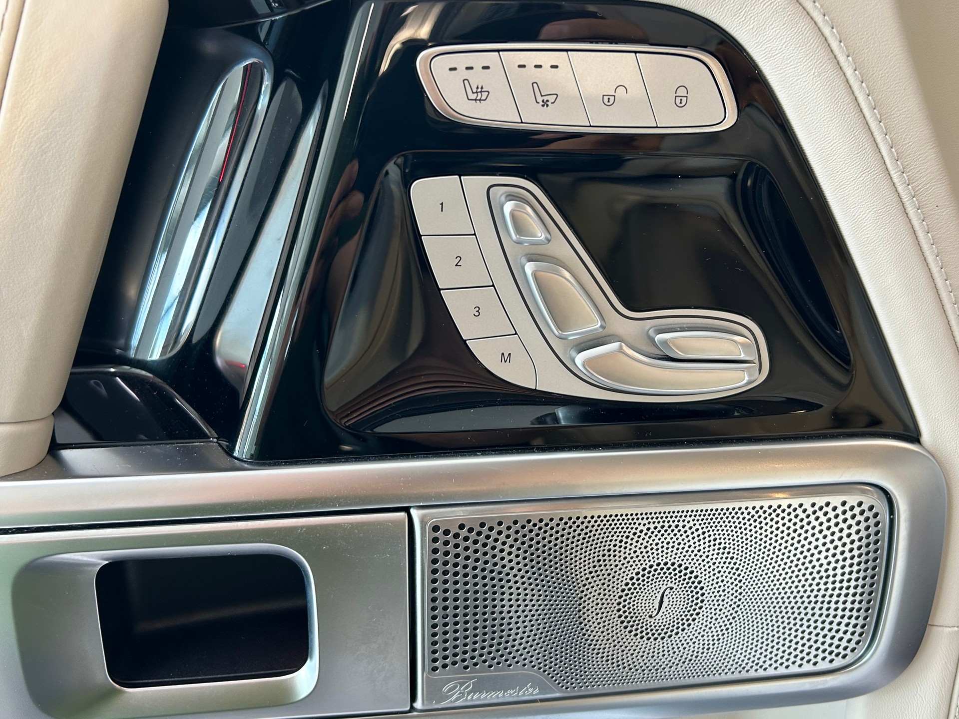 MERCEDES-BENZ G 63 AMG Speedshift Plus G-Tronic-image-12
