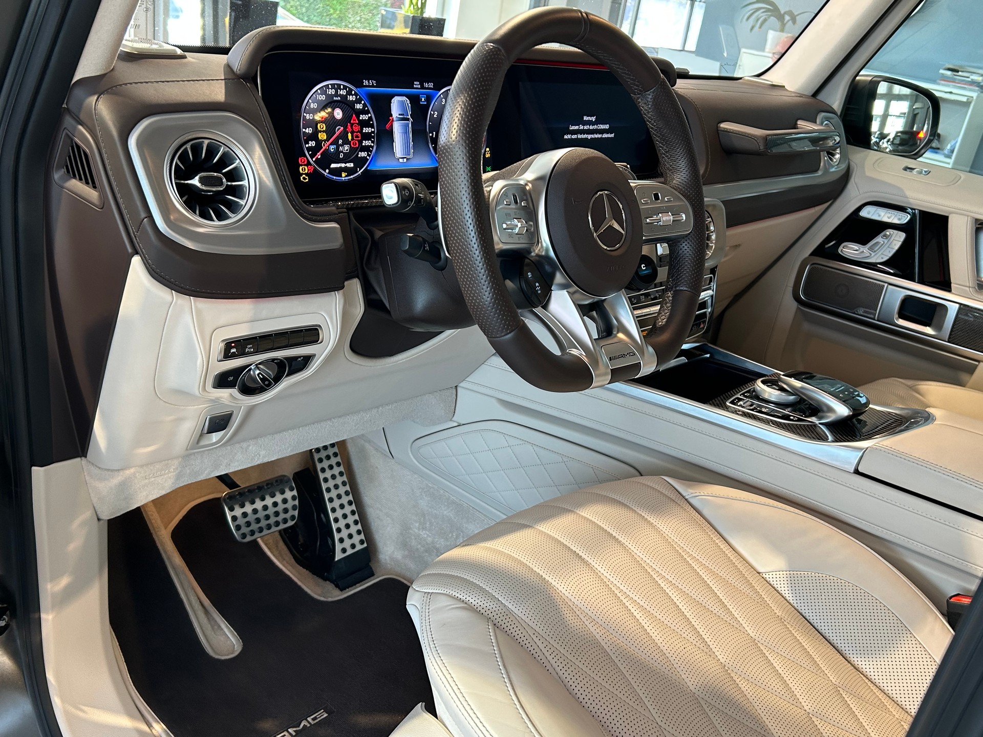 MERCEDES-BENZ G 63 AMG Speedshift Plus G-Tronic-image-7