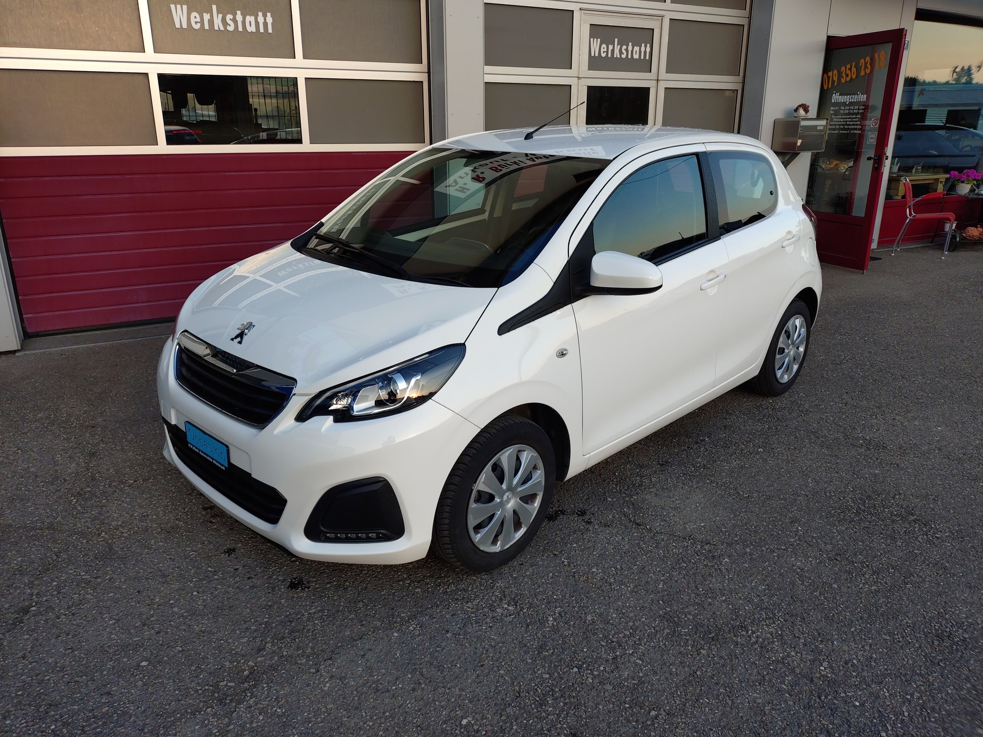 PEUGEOT 108 1.0 VTi Active