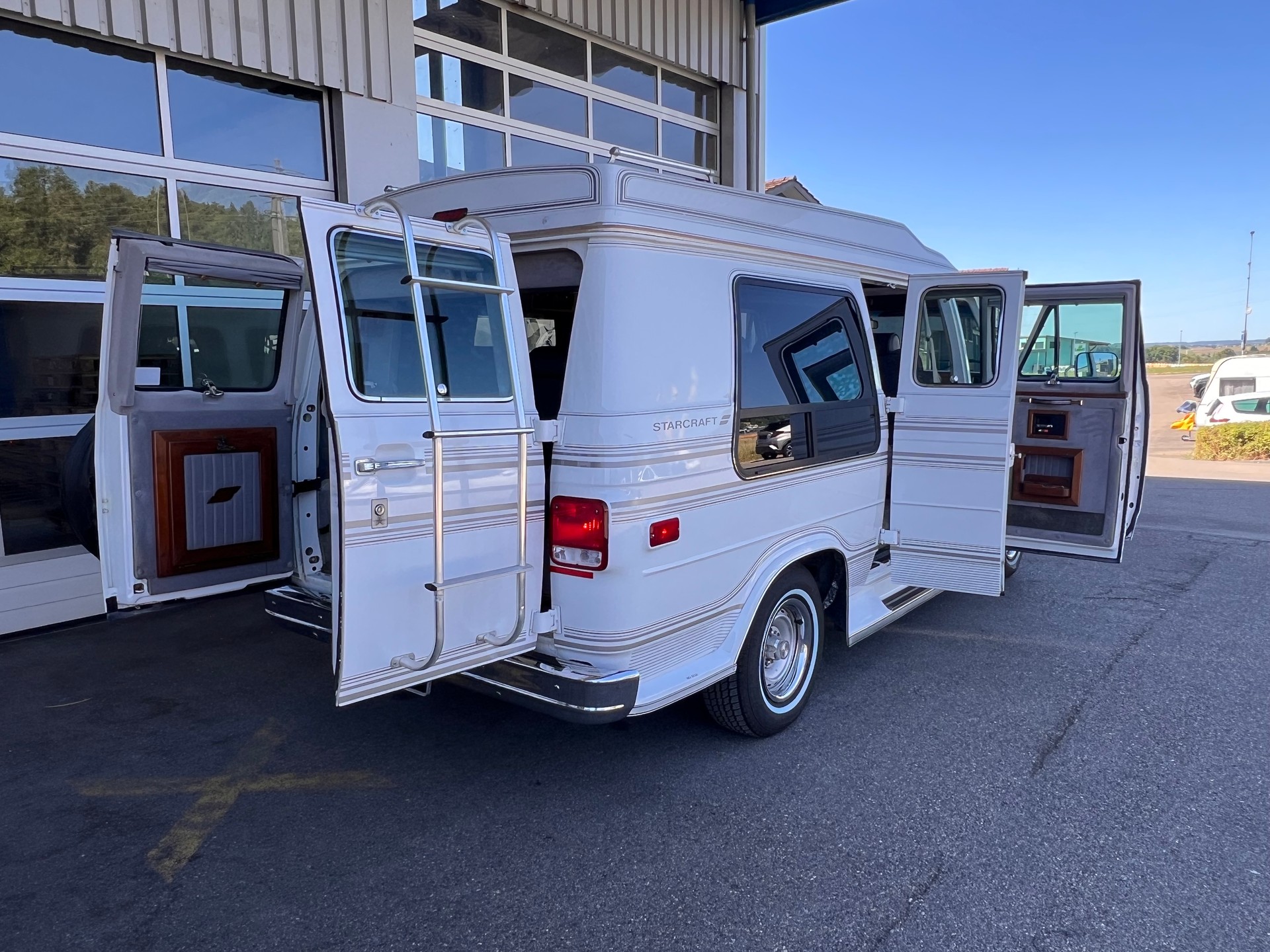 GMC Vandura Reisevan Hochdach-image-3