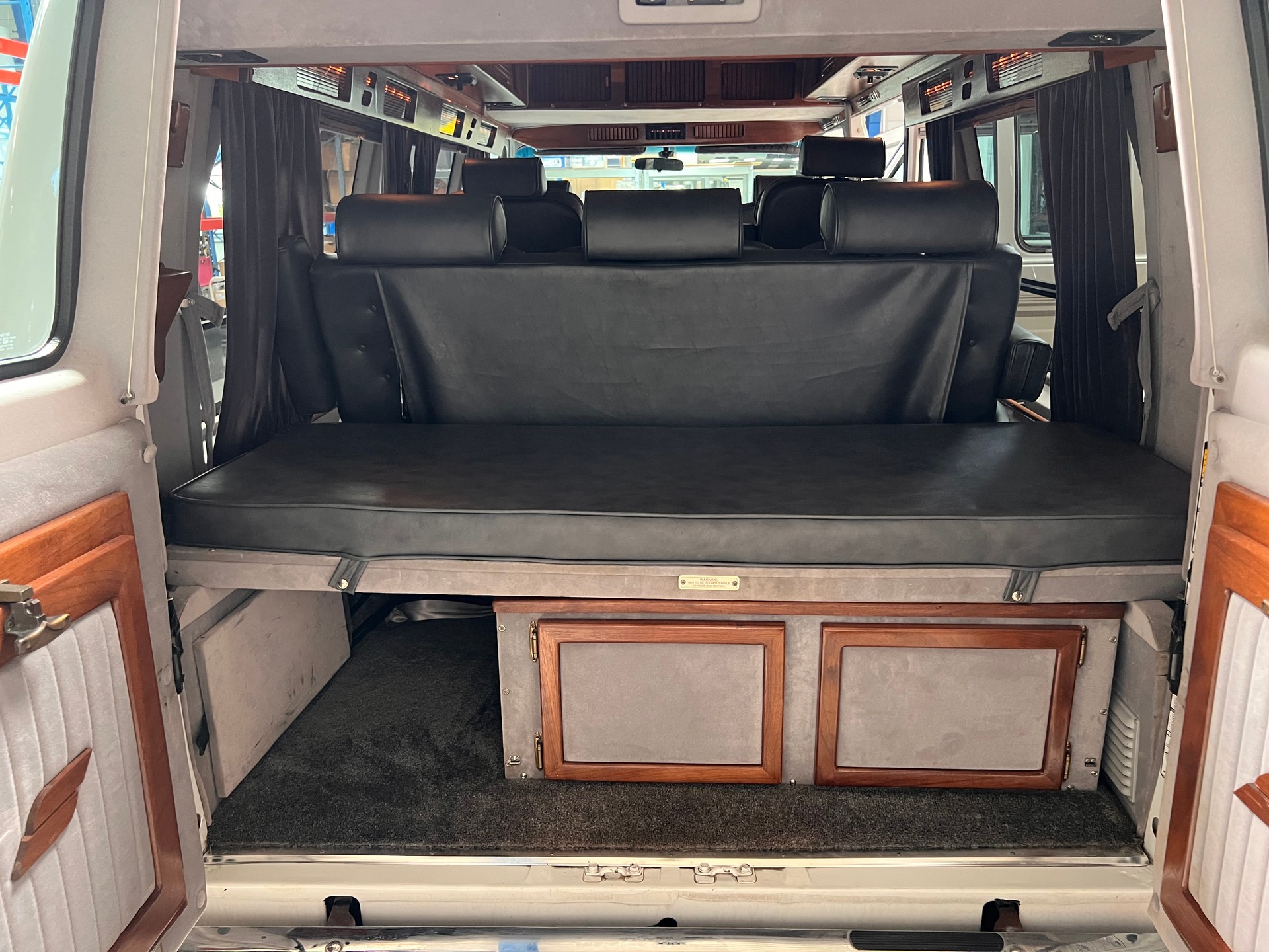 GMC Vandura Reisevan Hochdach-image-10
