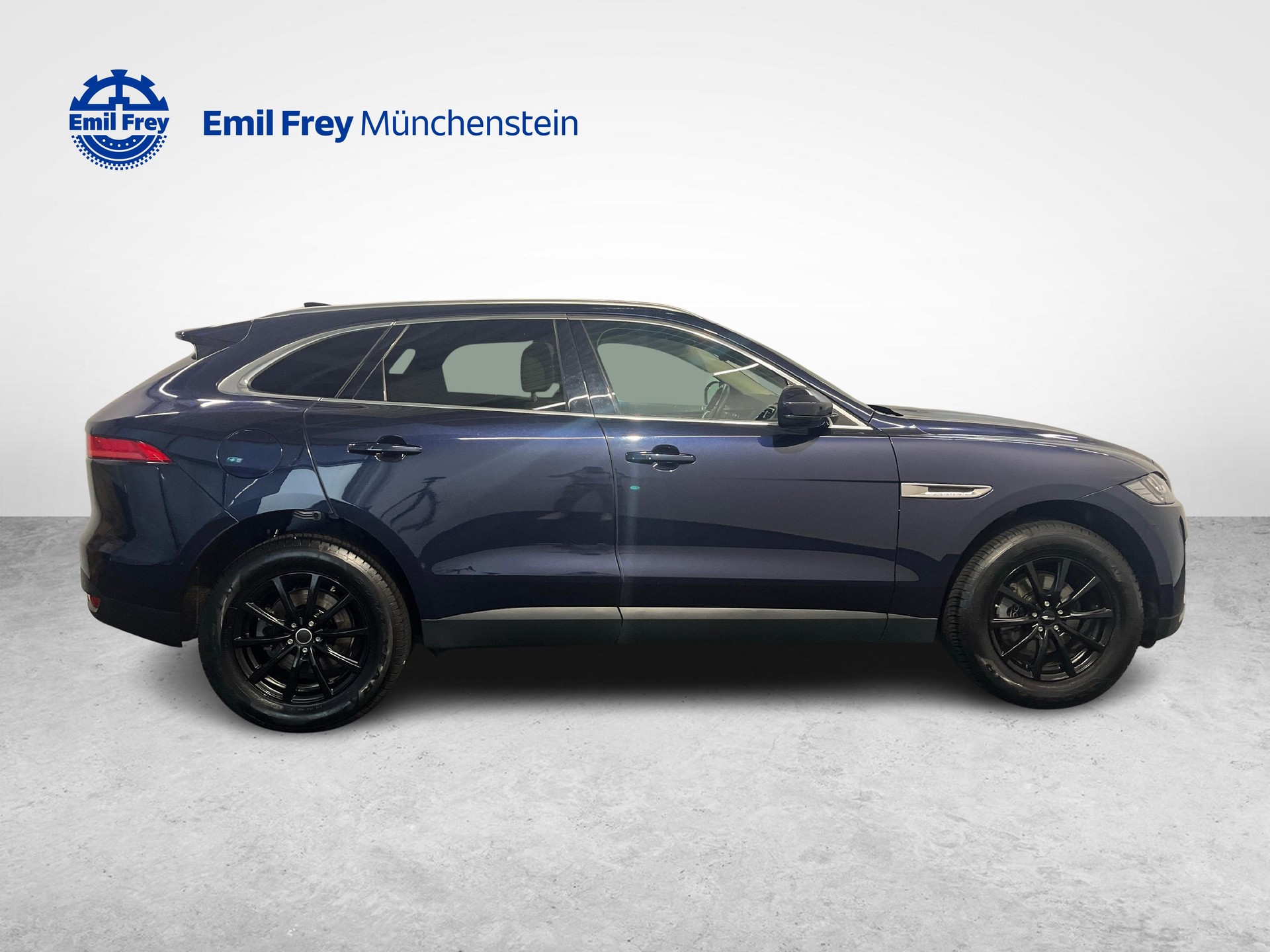JAGUAR F-Pace 2.0 T 250 Portfolio AWD / Herbstprämie von 500-2000 CHF oder 1.99% Leasing-Aktion auf Occasions-Fahrzeuge-image-5