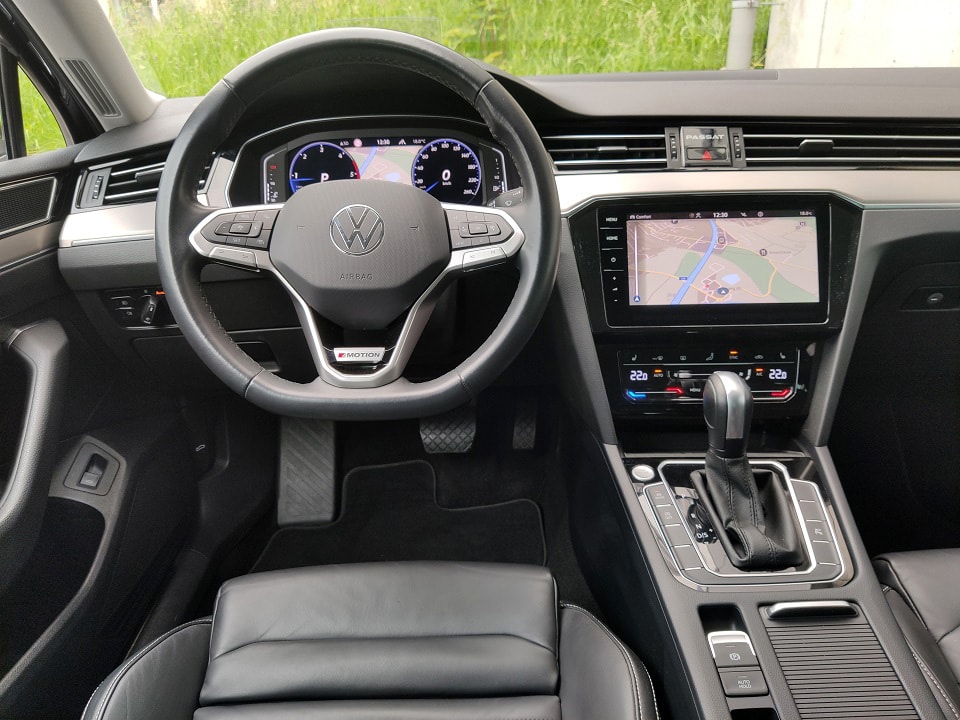 VW Passat 2.0 TDI BMT Elegance 4Motion DSG-image-7