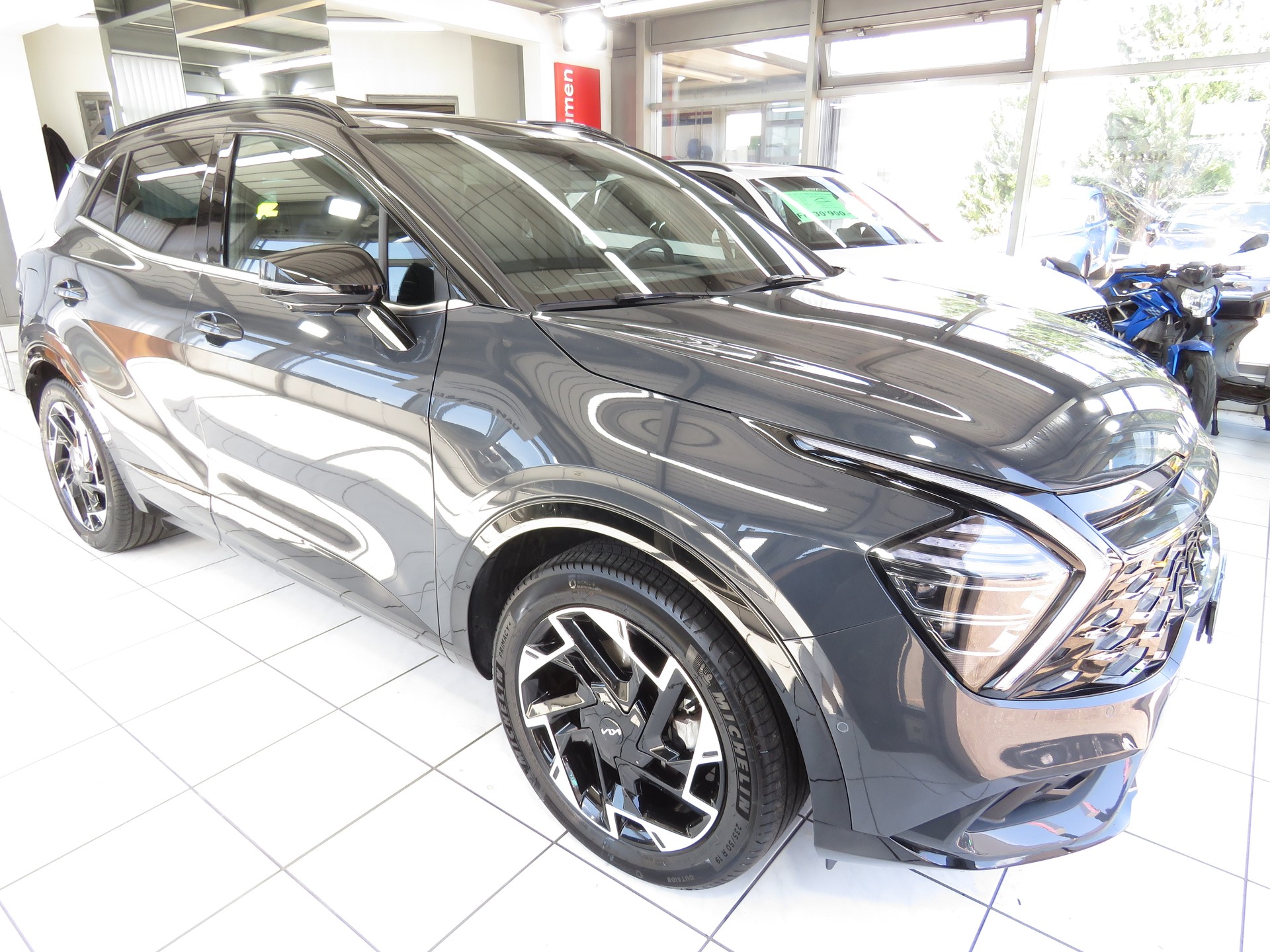 KIA Sportage 1.6T-GDi PHEV GT-Line 4x4 Automat-showroom-element-2