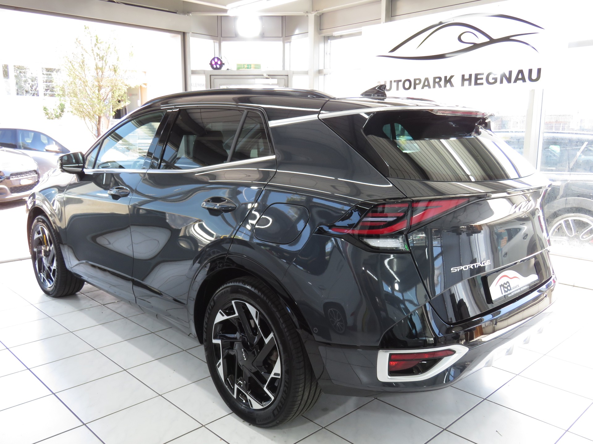KIA Sportage 1.6T-GDi PHEV GT-Line 4x4 Automat-image-5