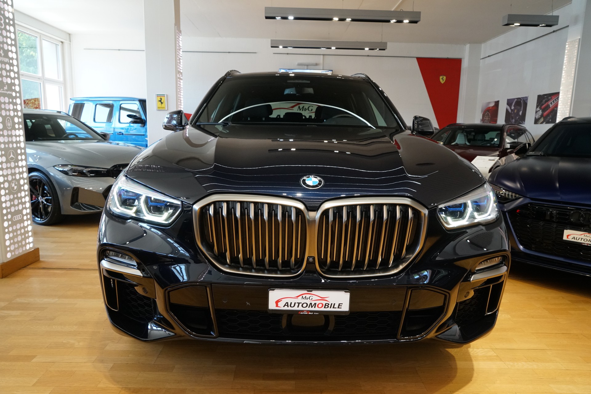 BMW X5 xDrive M50i Steptronic-image-1