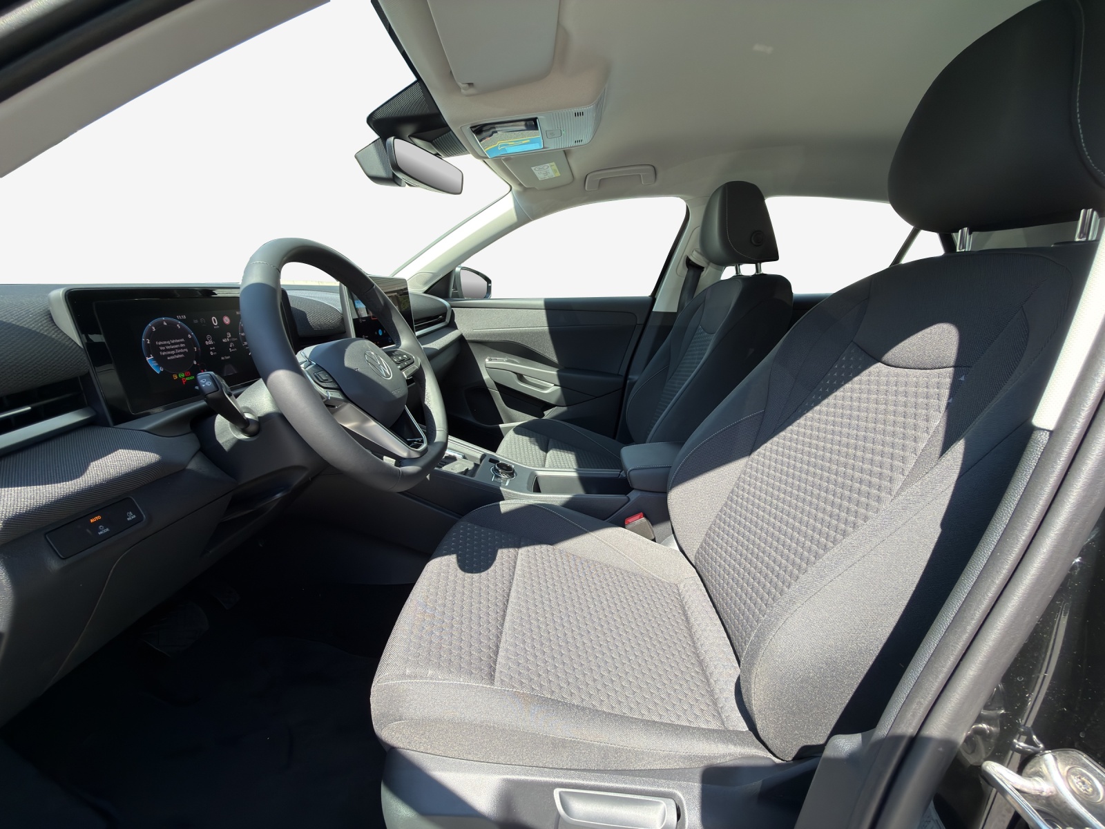 VW T-Roc 1.5 eTSI mHEV Trend DSG-image-7