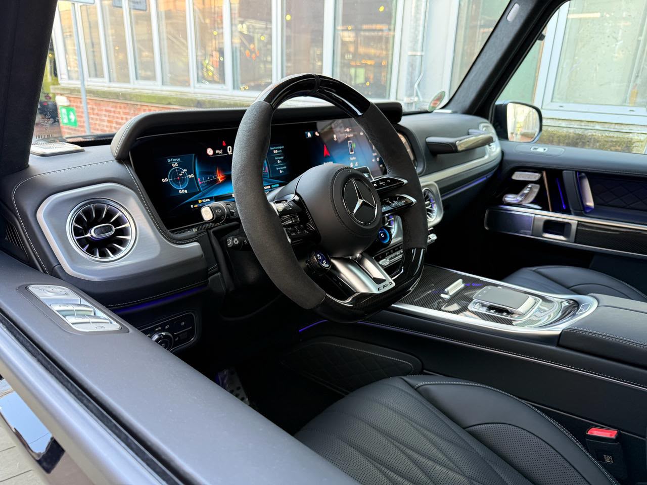 MERCEDES-BENZ G 63 AMG 9G-Tronic-image-8