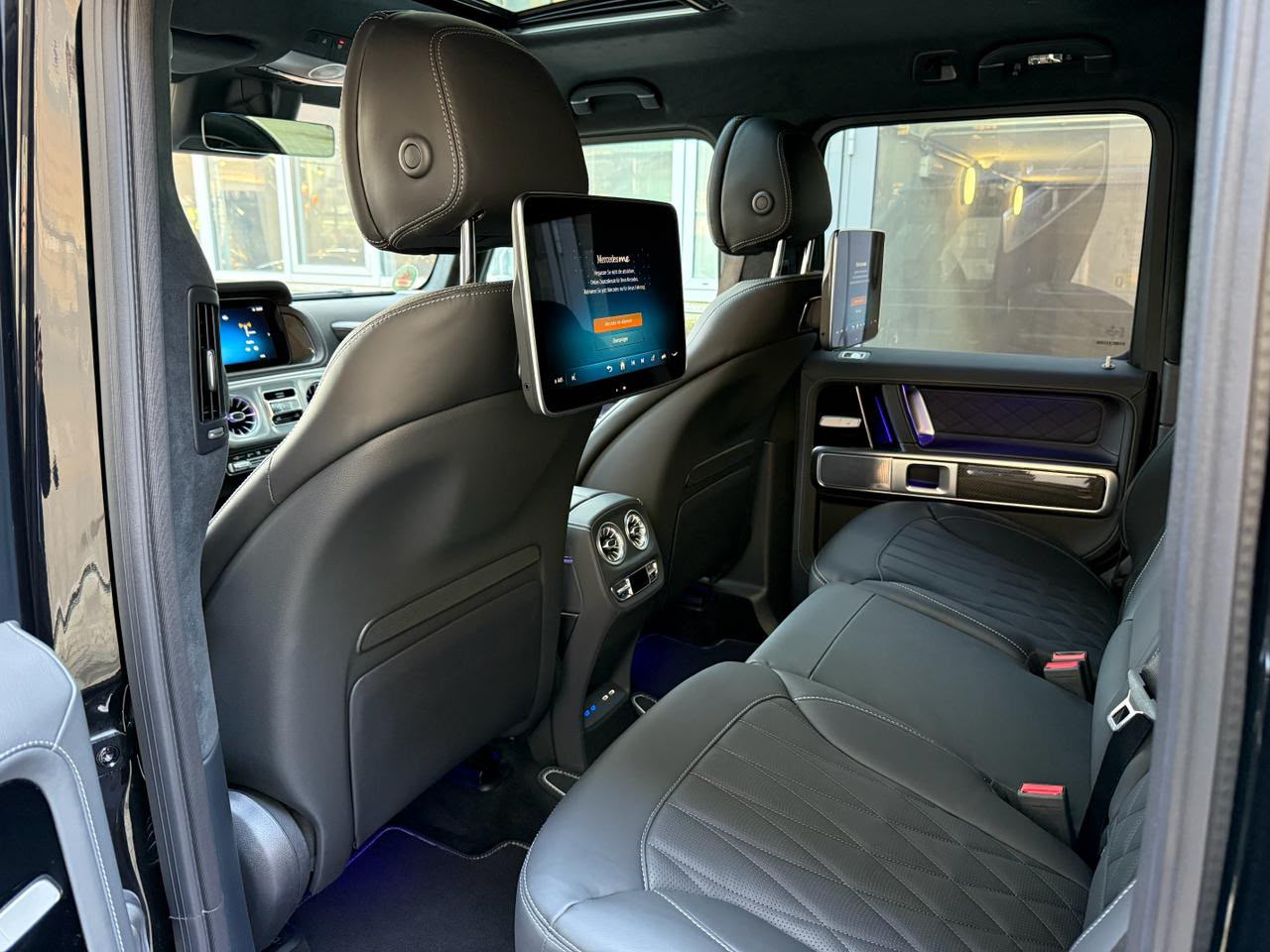 MERCEDES-BENZ G 63 AMG 9G-Tronic-image-10
