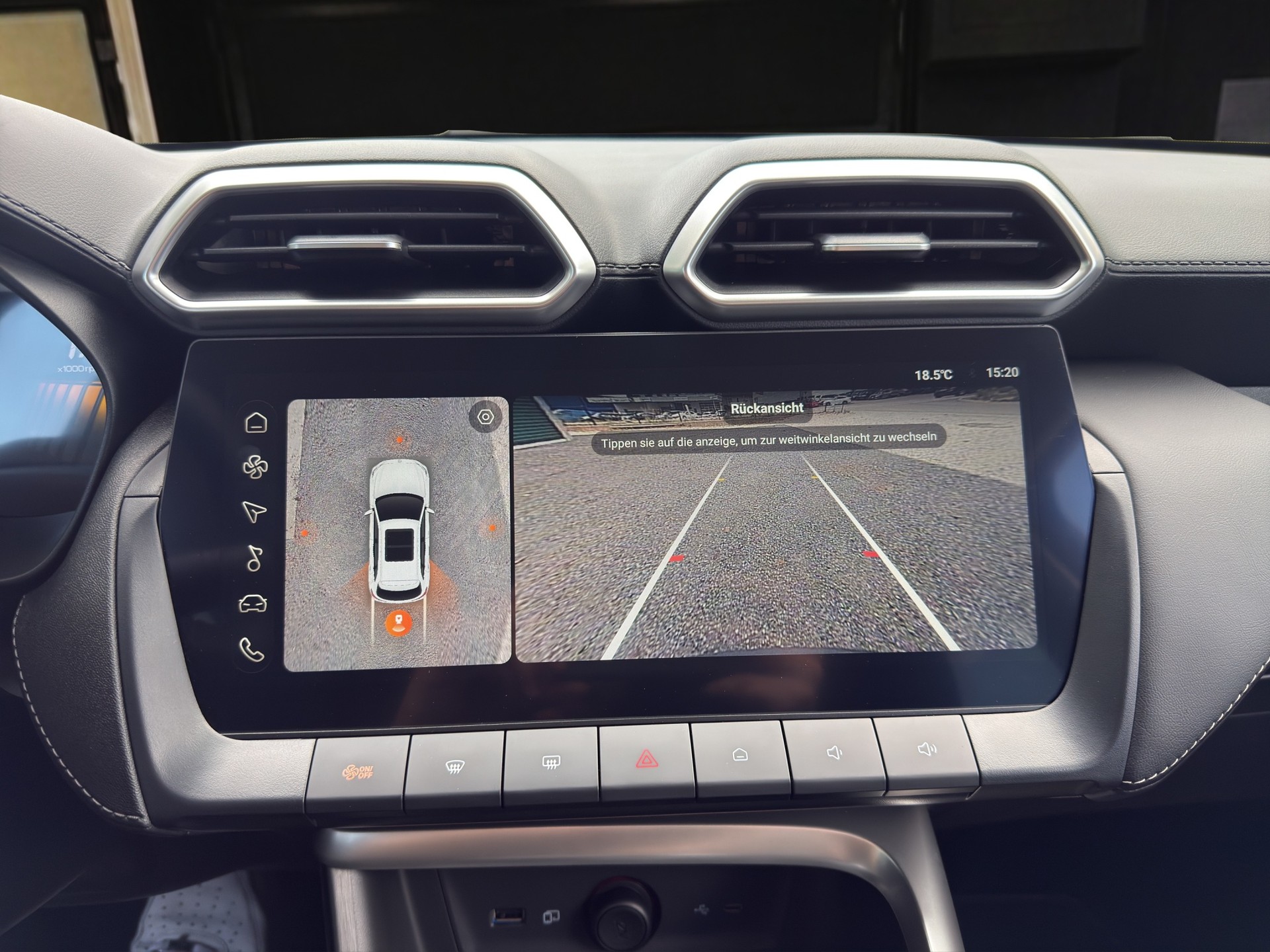 MG ZS 1.5 Hybrid+ Luxury-image-15