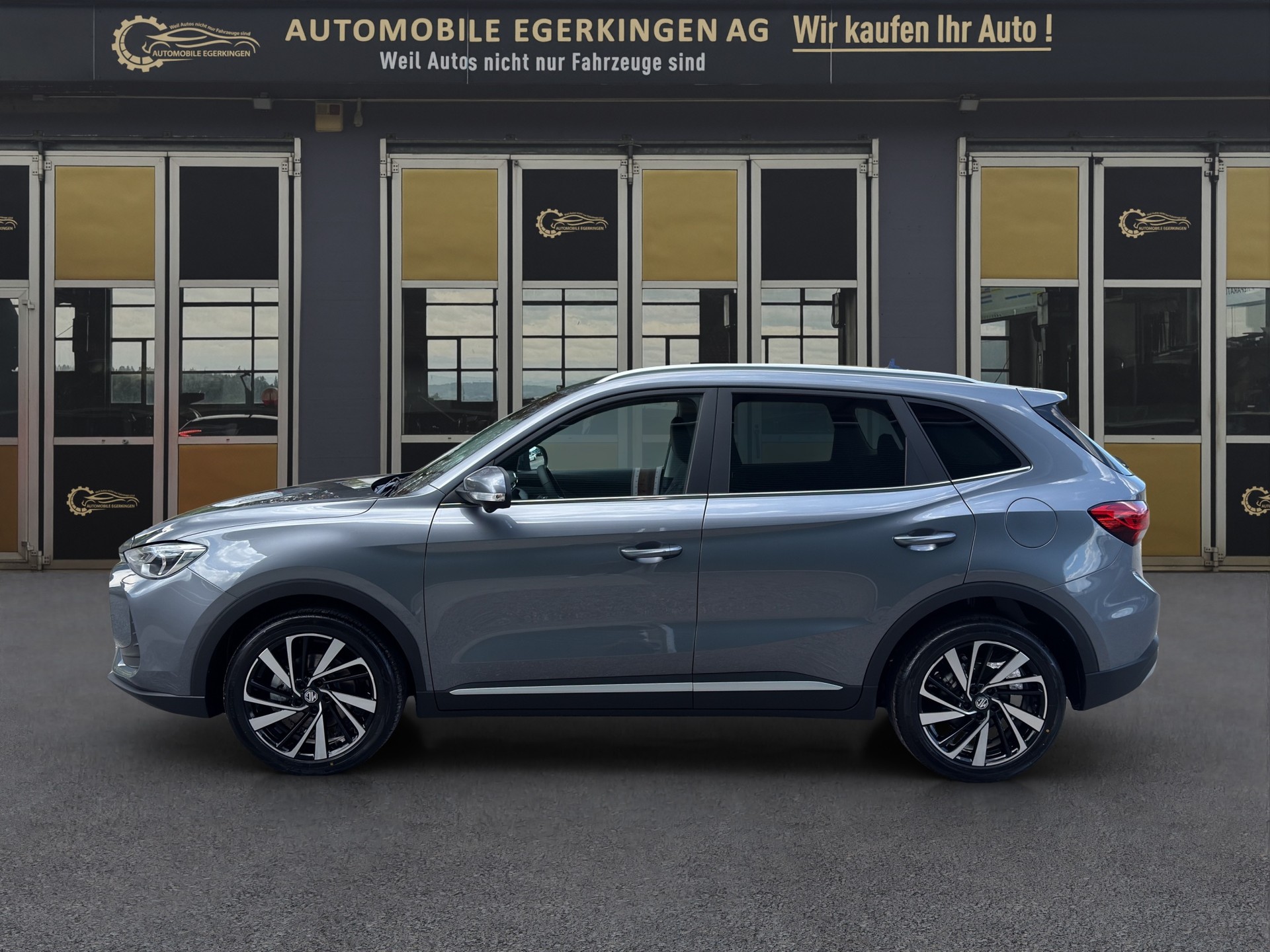 MG ZS 1.5 Hybrid+ Luxury-image-7