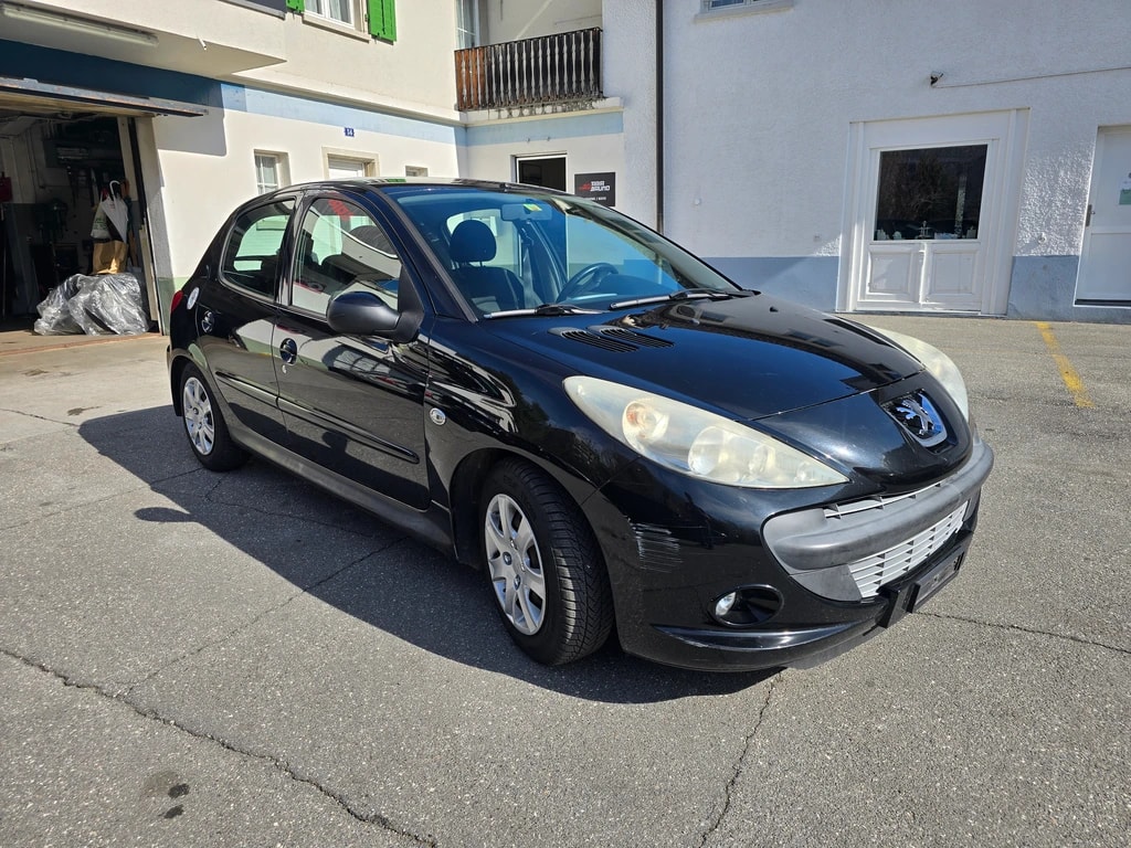 PEUGEOT 206+ 1.4 Trendy-image-2