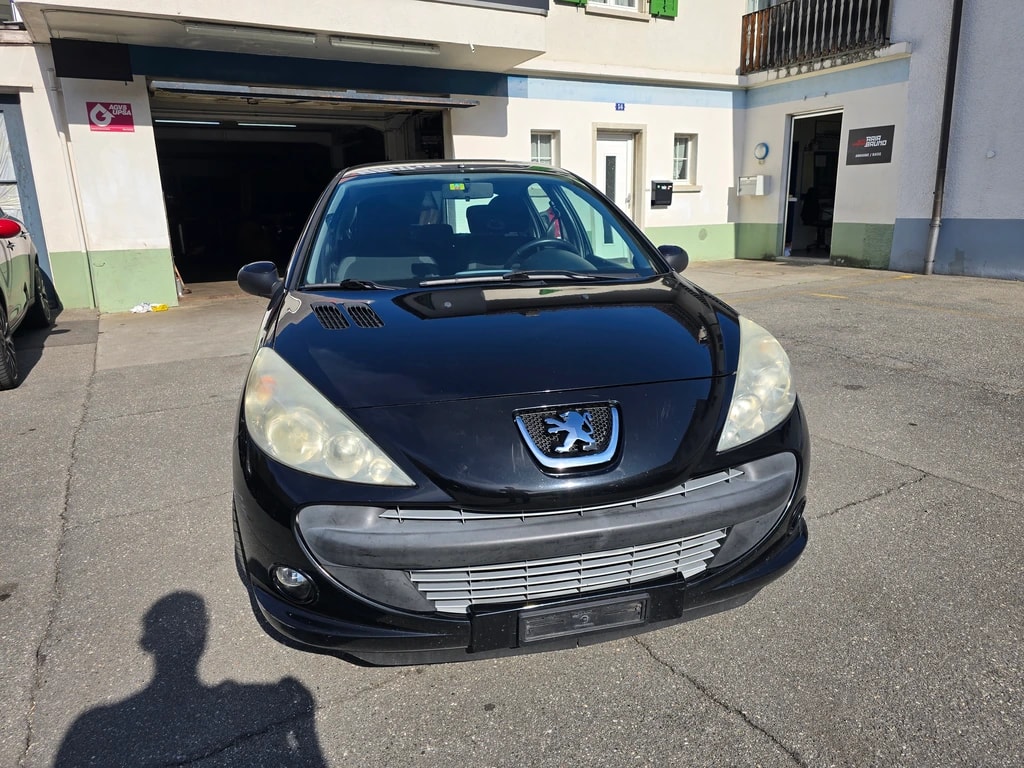 PEUGEOT 206+ 1.4 Trendy-image-1
