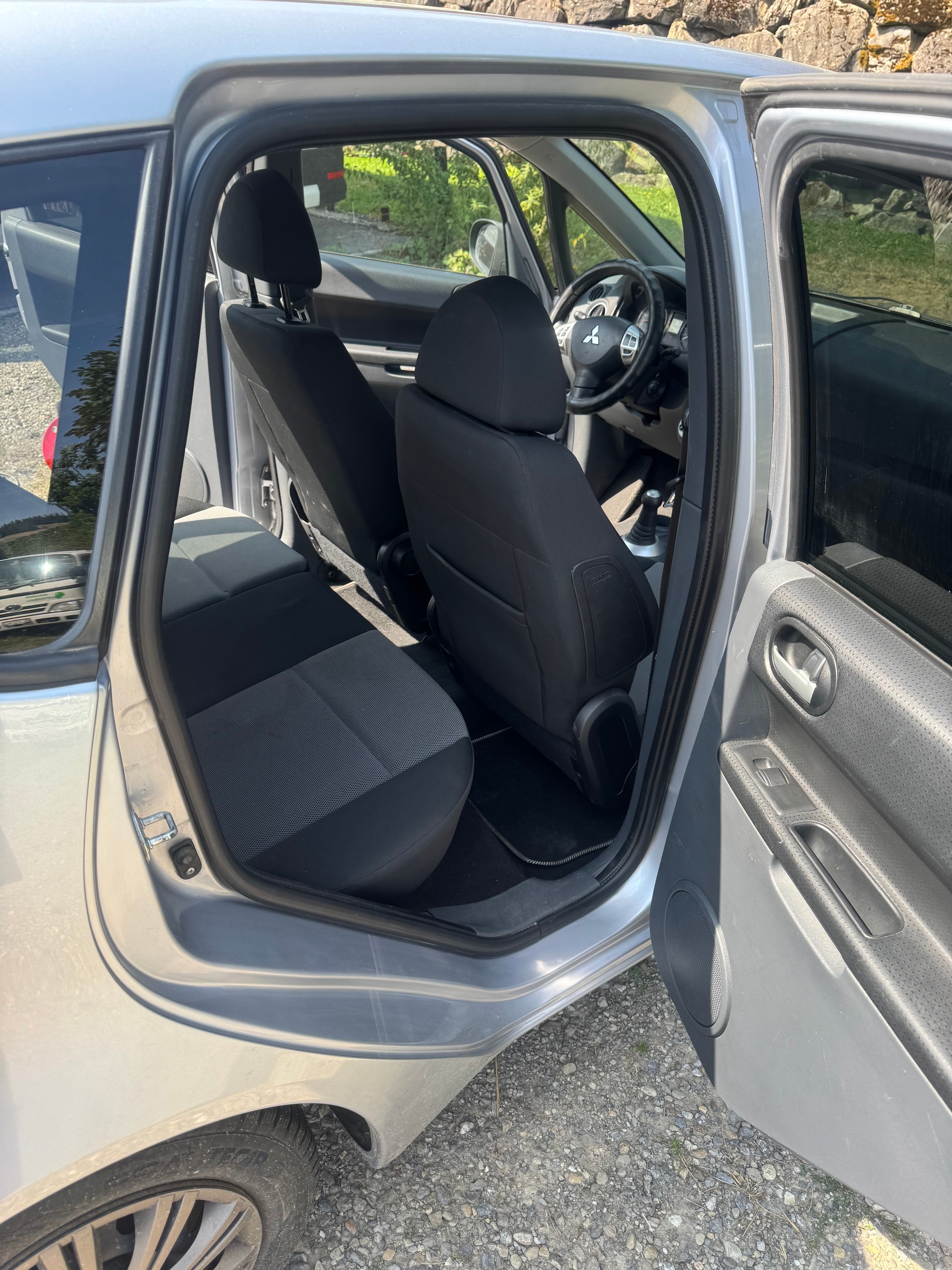MITSUBISHI 1.3 16V Jubilé-image-4