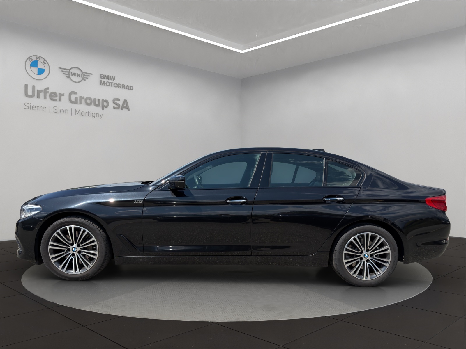 BMW 530i xDrive Steptronic Sport Line (CH)-image-1