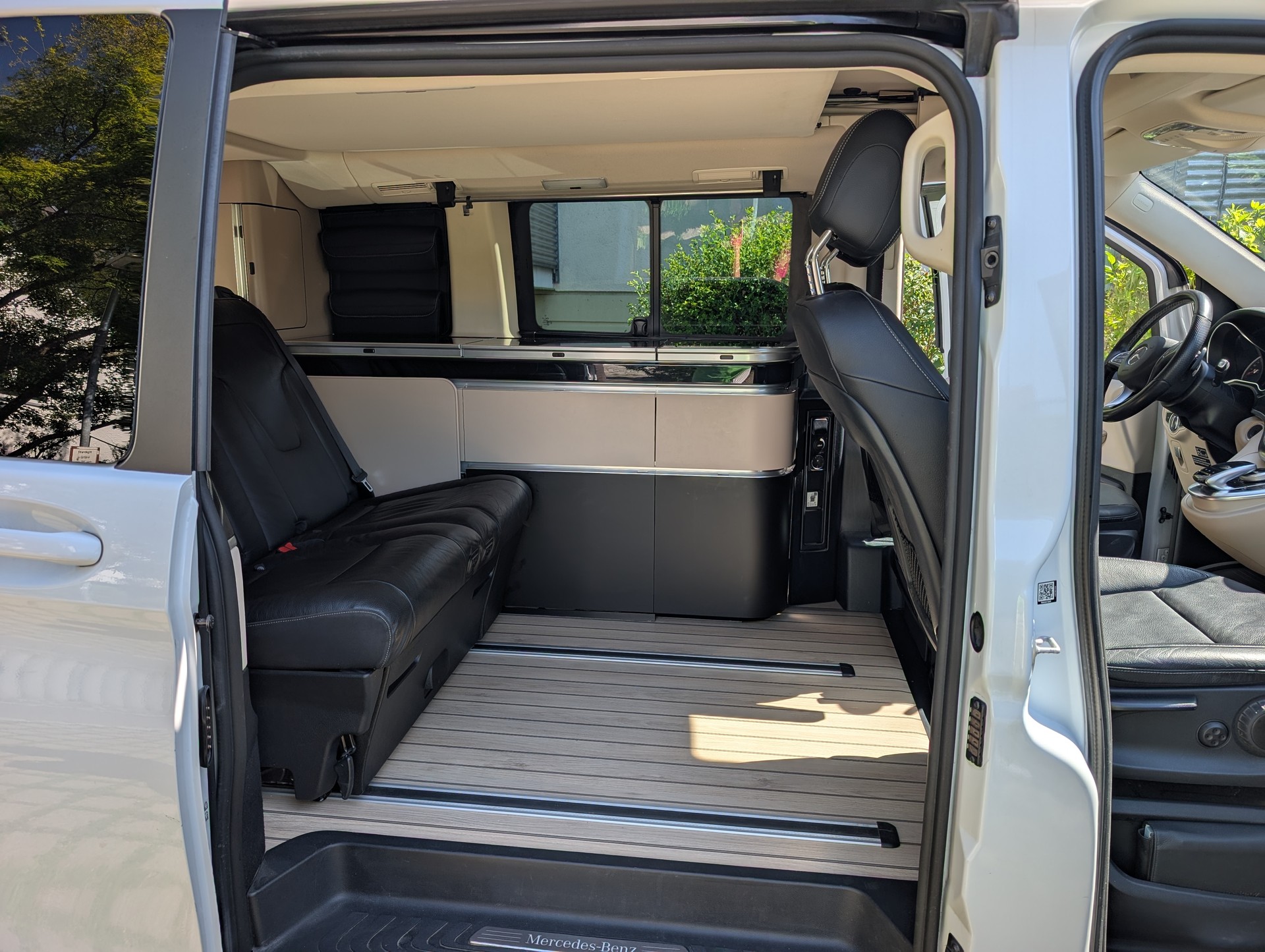 MERCEDES-BENZ 250 d-image-4