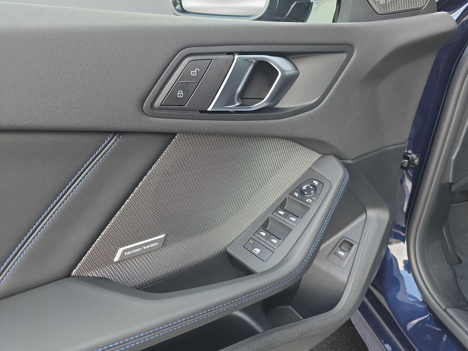 BMW 123 xDrive M Sport Pro Steptronic-image-14