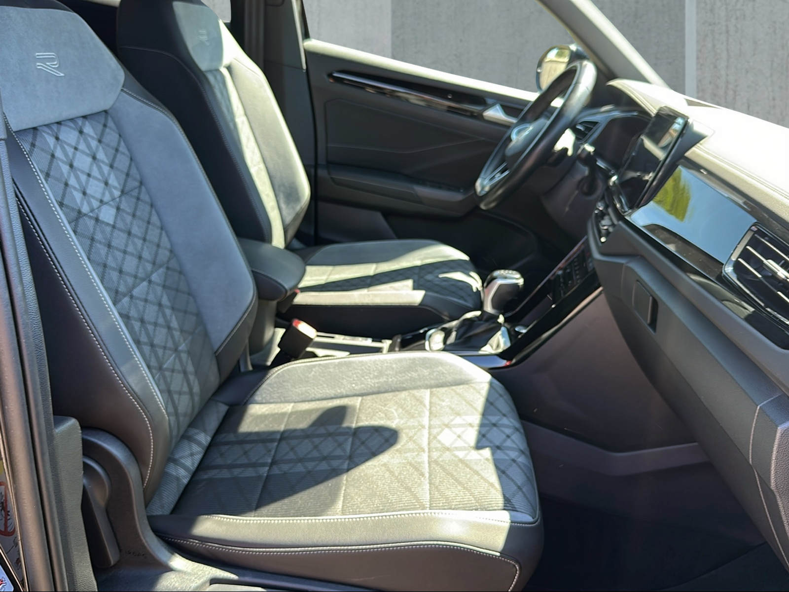 VW T-Roc 1.5 TSI EVO R-Line DSG-image-8