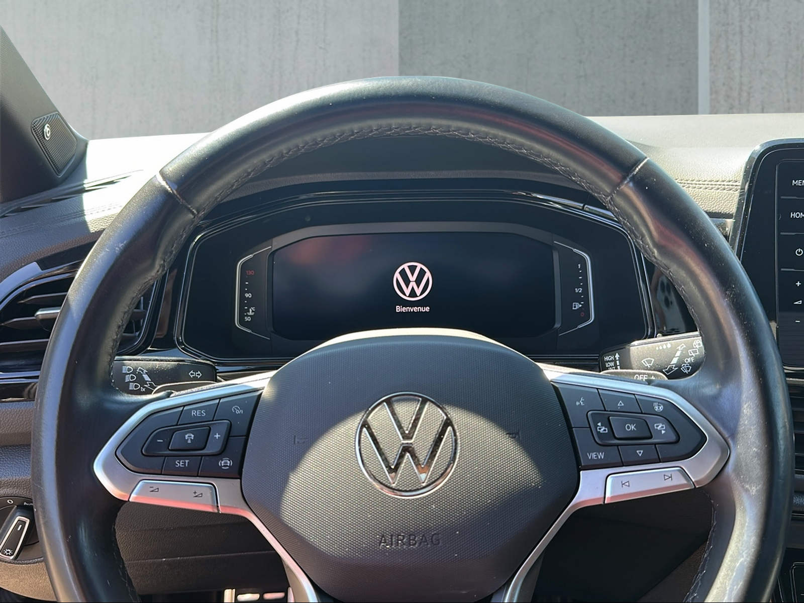 VW T-Roc 1.5 TSI EVO R-Line DSG-image-3