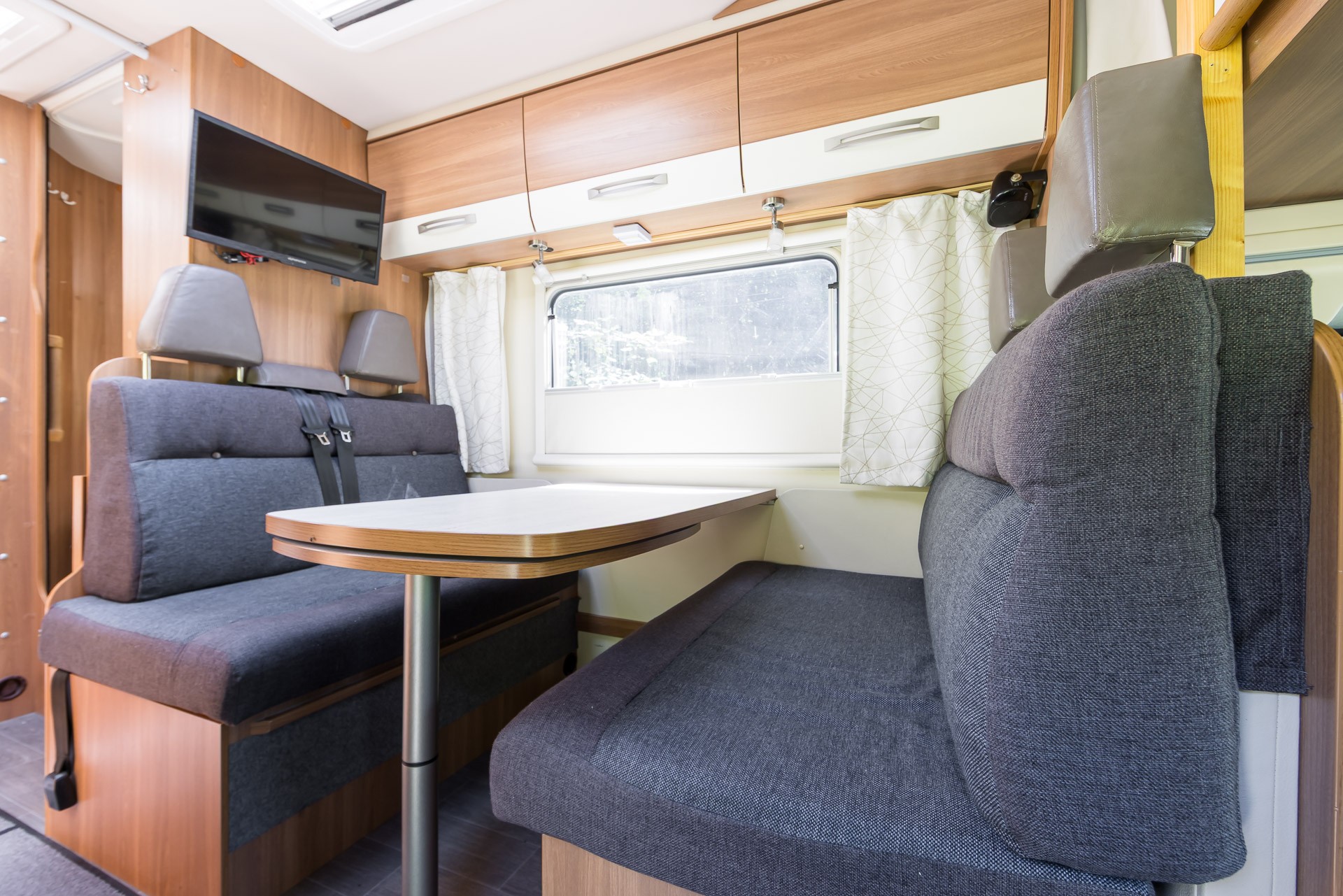 EURA MOBIL Activa One 650 VB-image-11