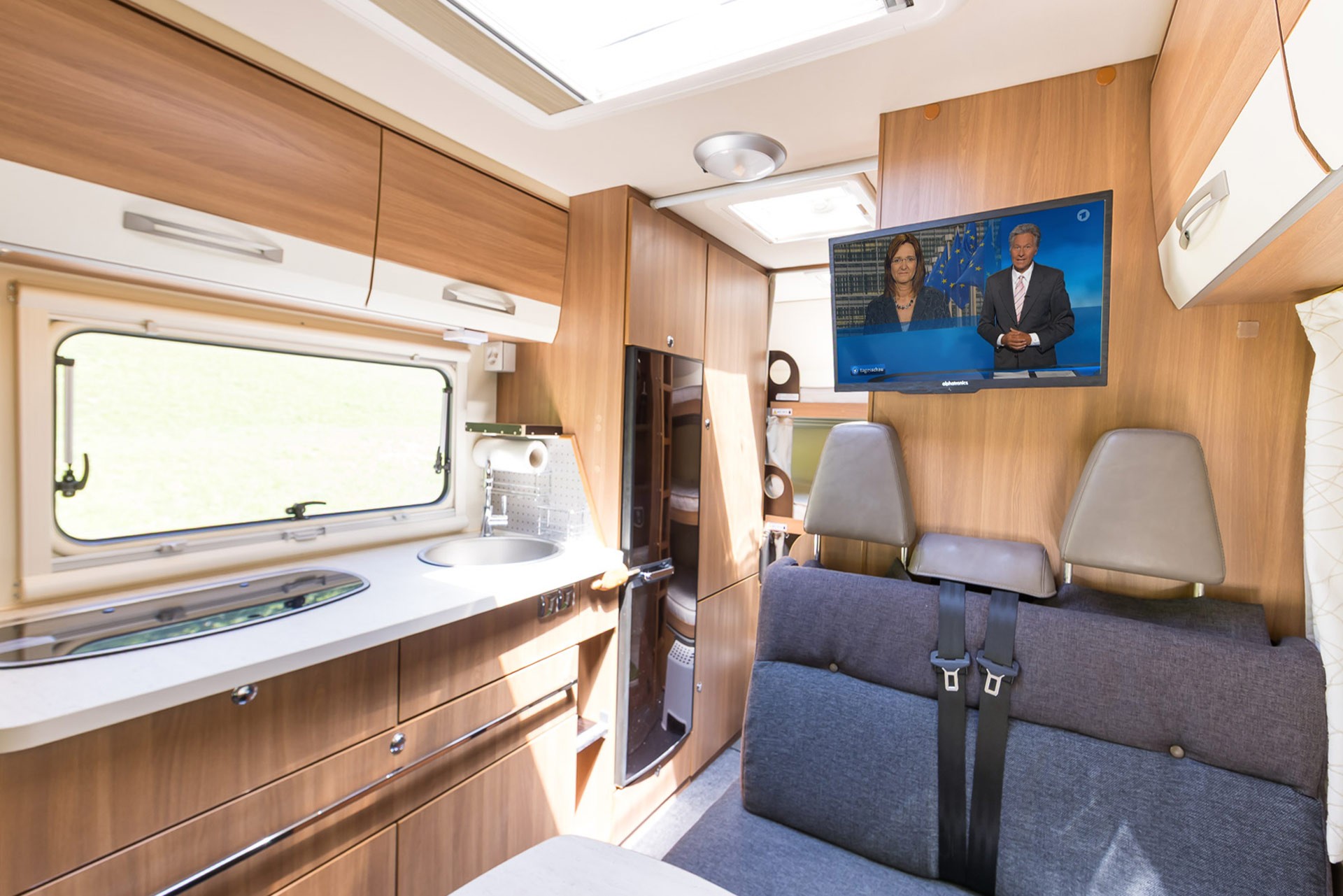 EURA MOBIL Activa One 650 VB-image-6