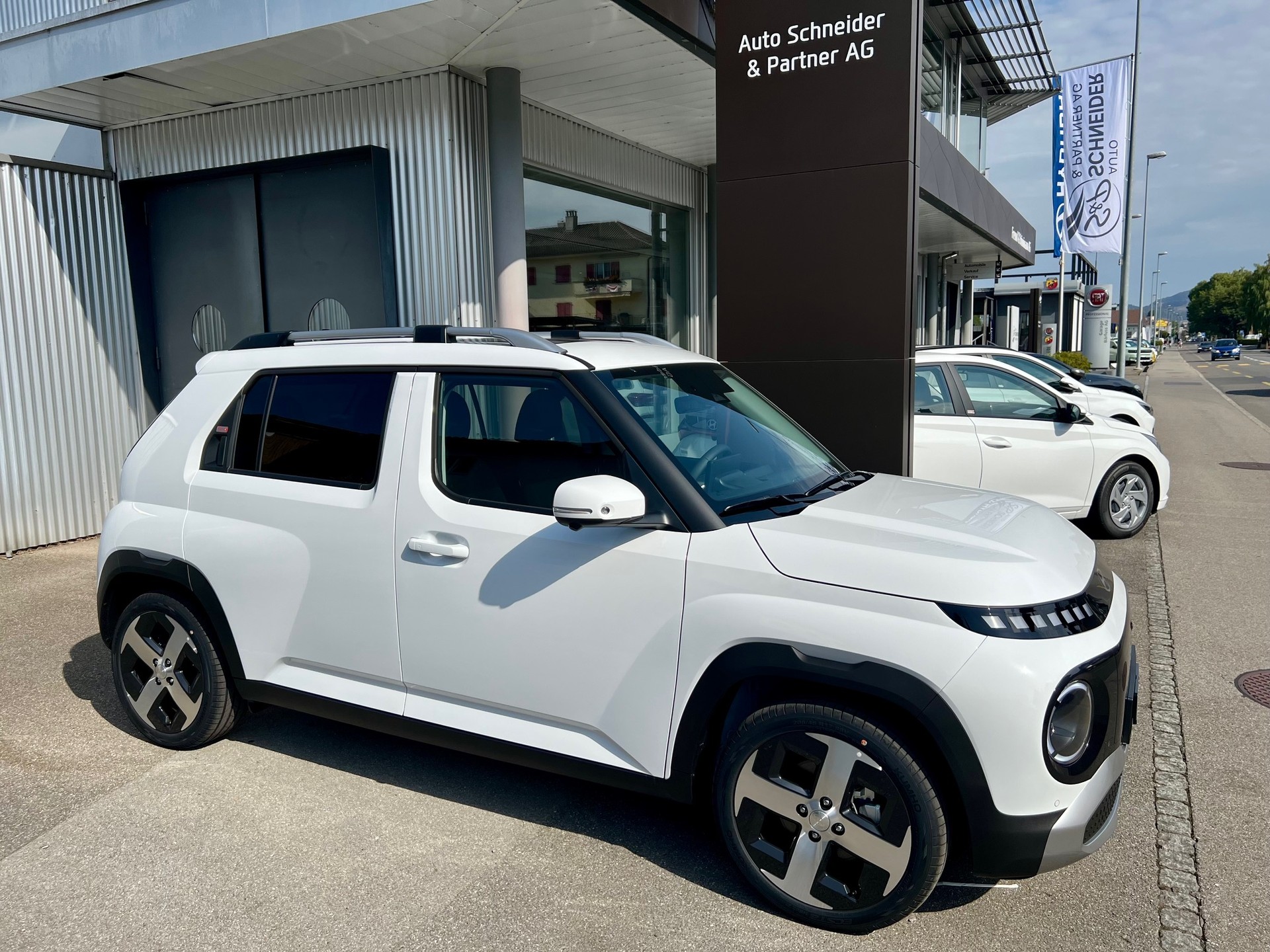 HYUNDAI Inster 49kWh Vertex-image-2