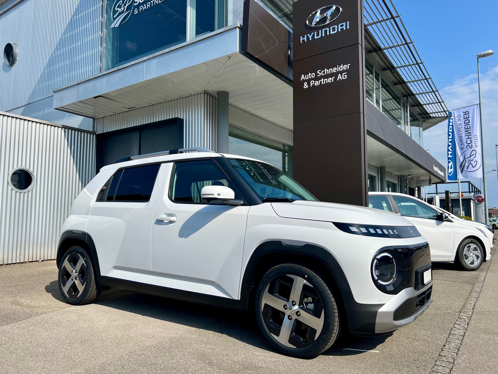 HYUNDAI Inster 49kWh Vertex-image-1