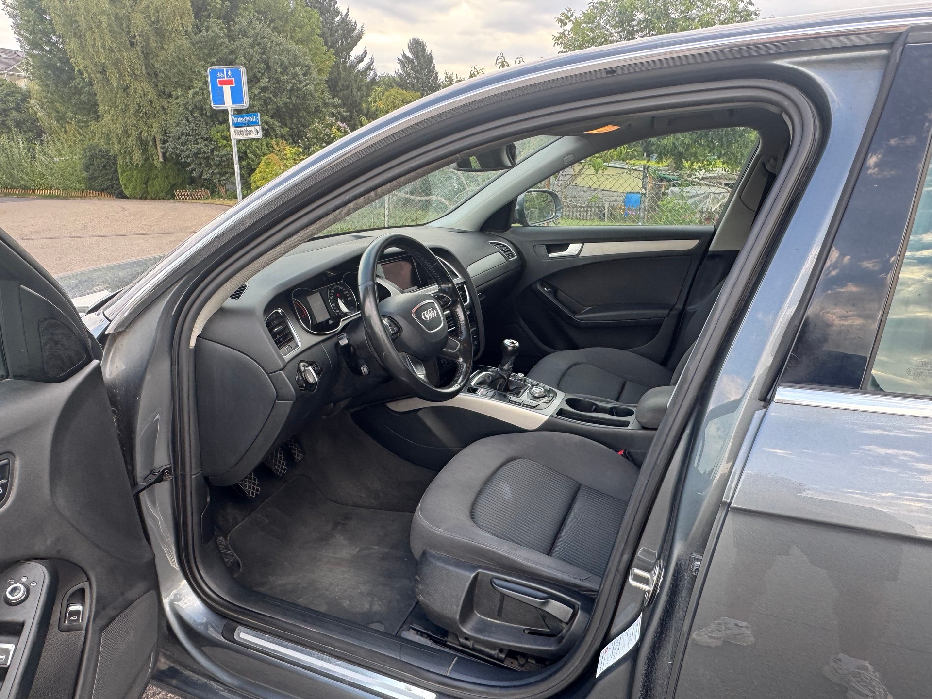 AUDI A4 Limousine 2.0 TDIe-image-14