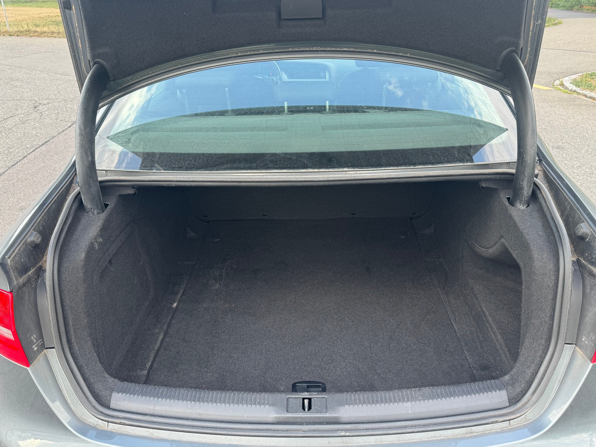 AUDI A4 Limousine 2.0 TDIe-image-6