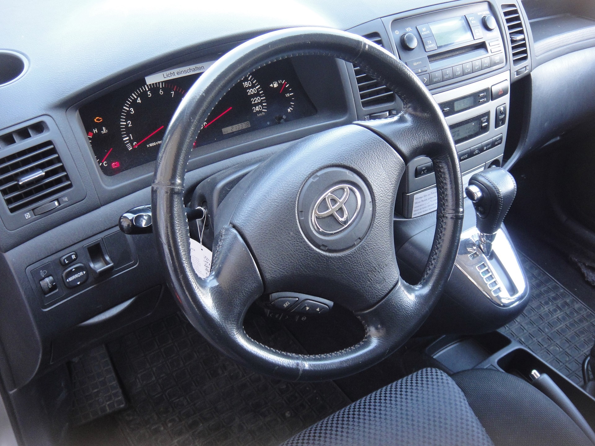 TOYOTA Corolla Verso 1.6 Linea Sol-image-9