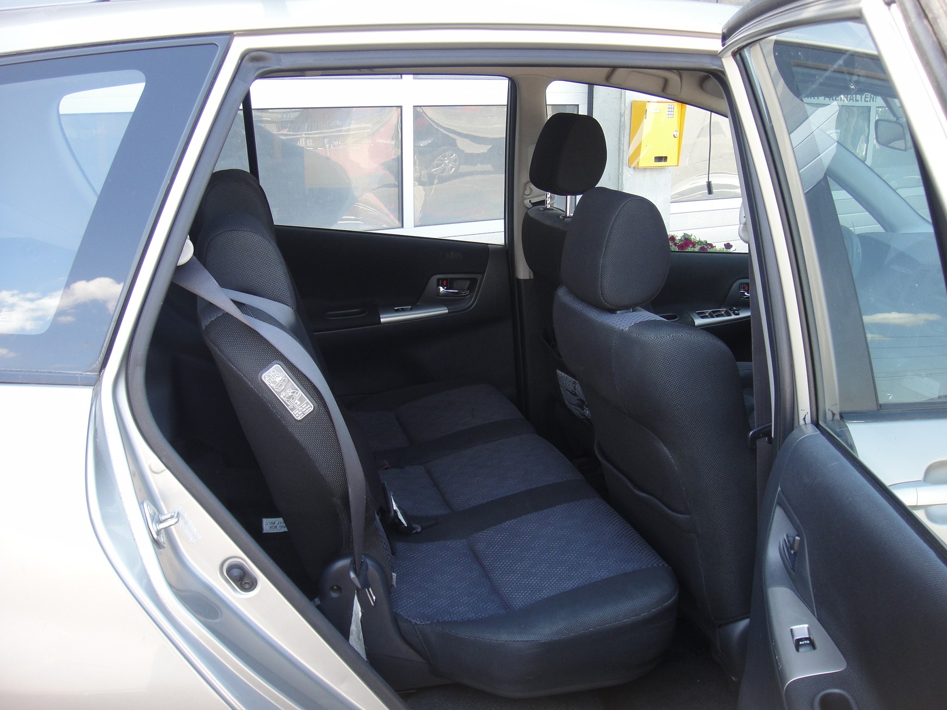 TOYOTA Corolla Verso 1.6 Linea Sol-image-5