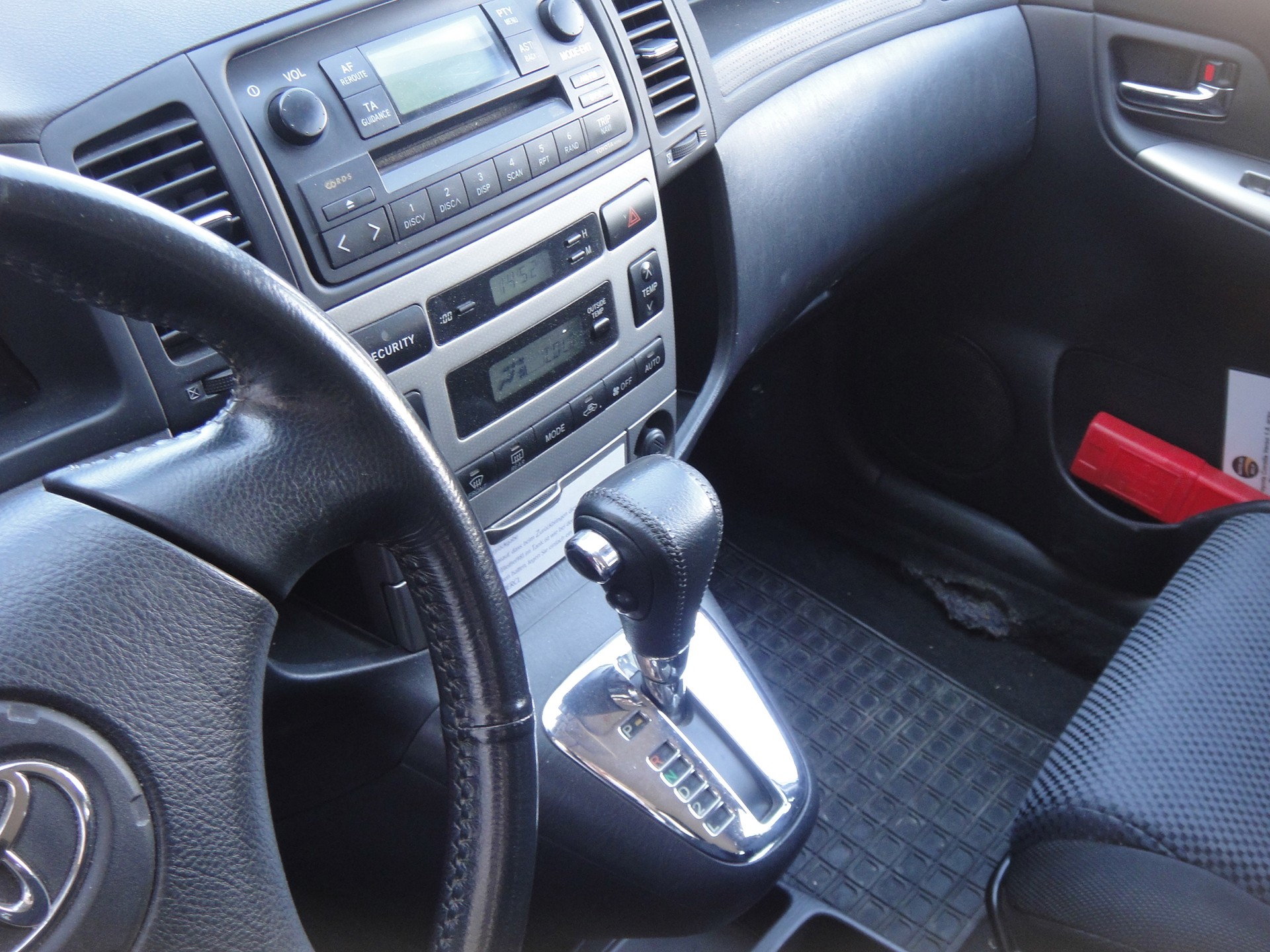 TOYOTA Corolla Verso 1.6 Linea Sol-image-8