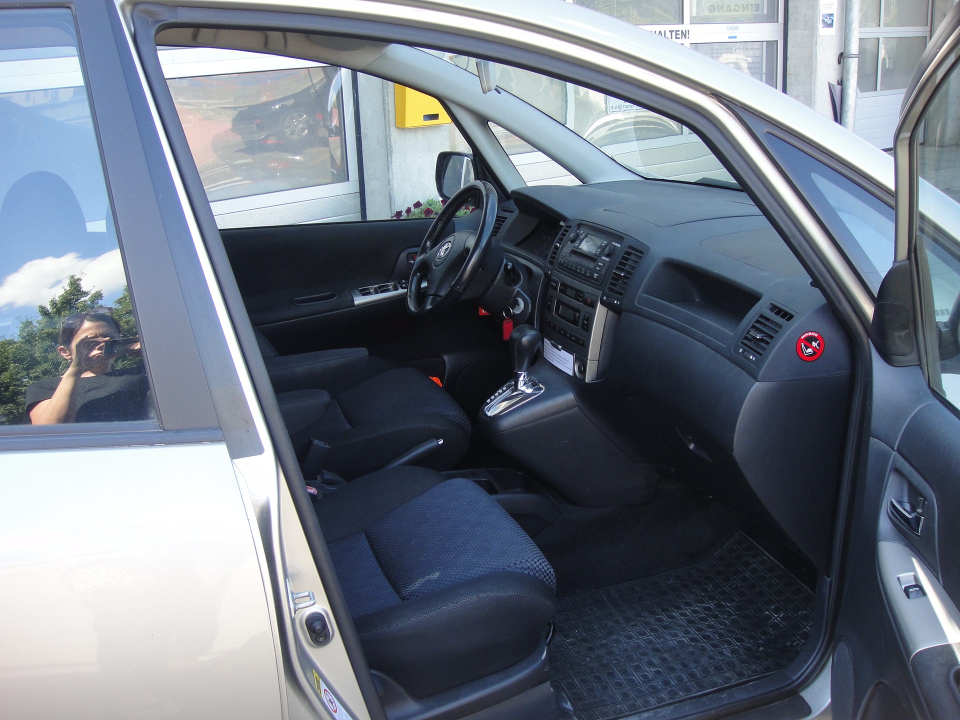 TOYOTA Corolla Verso 1.6 Linea Sol-image-6