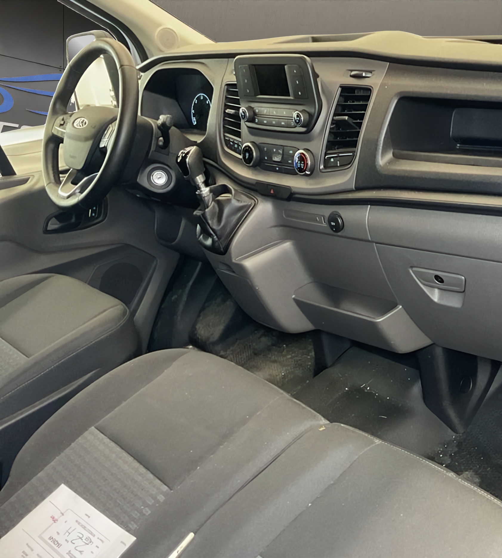 FORD Transit Van 350 L3 Trend 2.0 TDCi 170 FWD-image-10