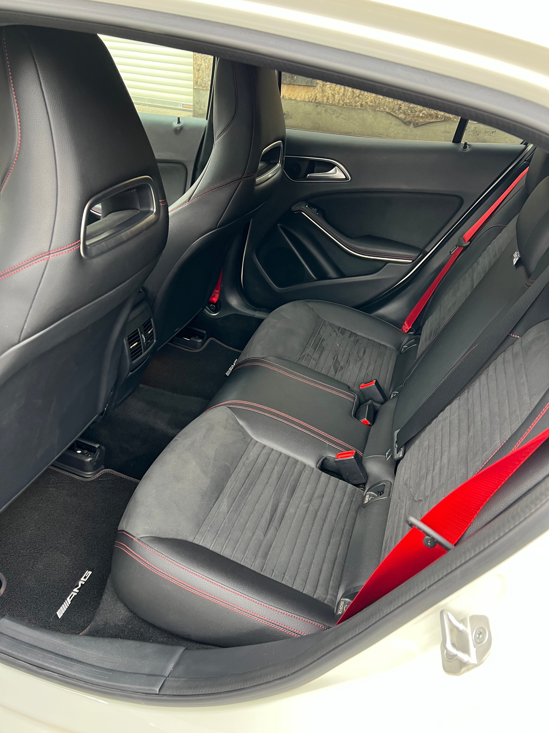 MERCEDES-BENZ GLA 45 AMG 4m-image-5