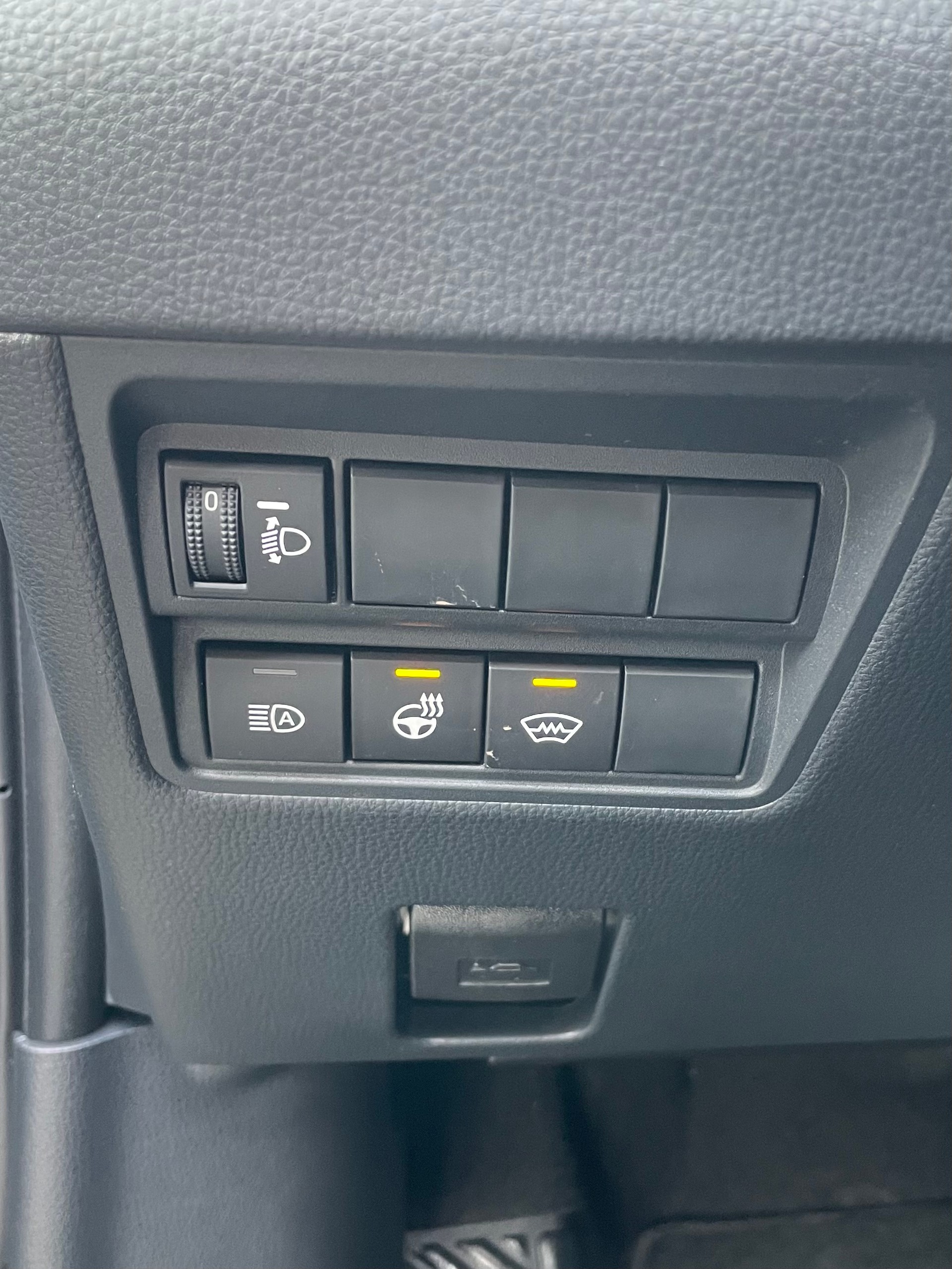 TOYOTA Yaris Cross 1.5 Trend e-CVT-image-16