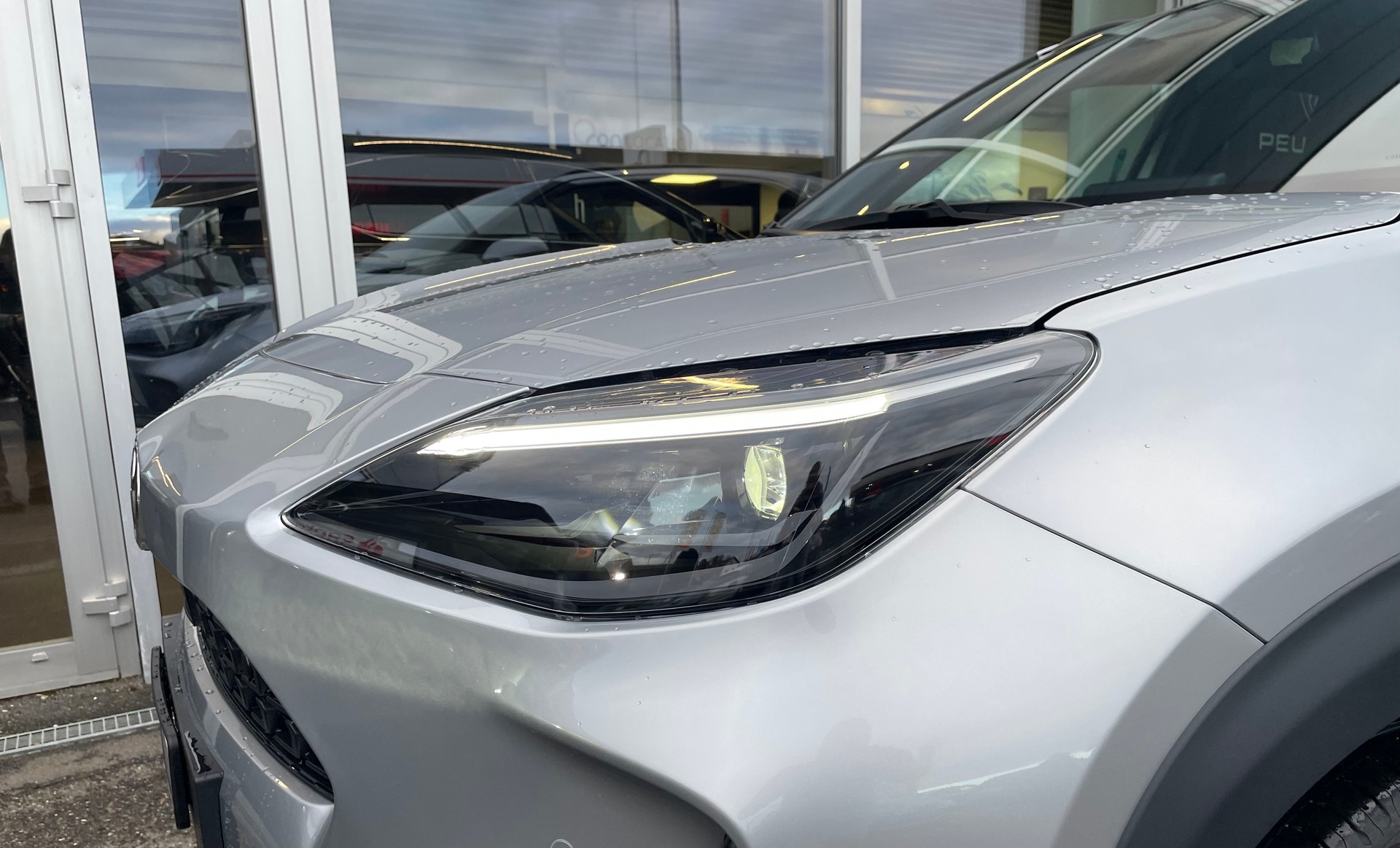 TOYOTA Yaris Cross 1.5 Trend e-CVT-image-1